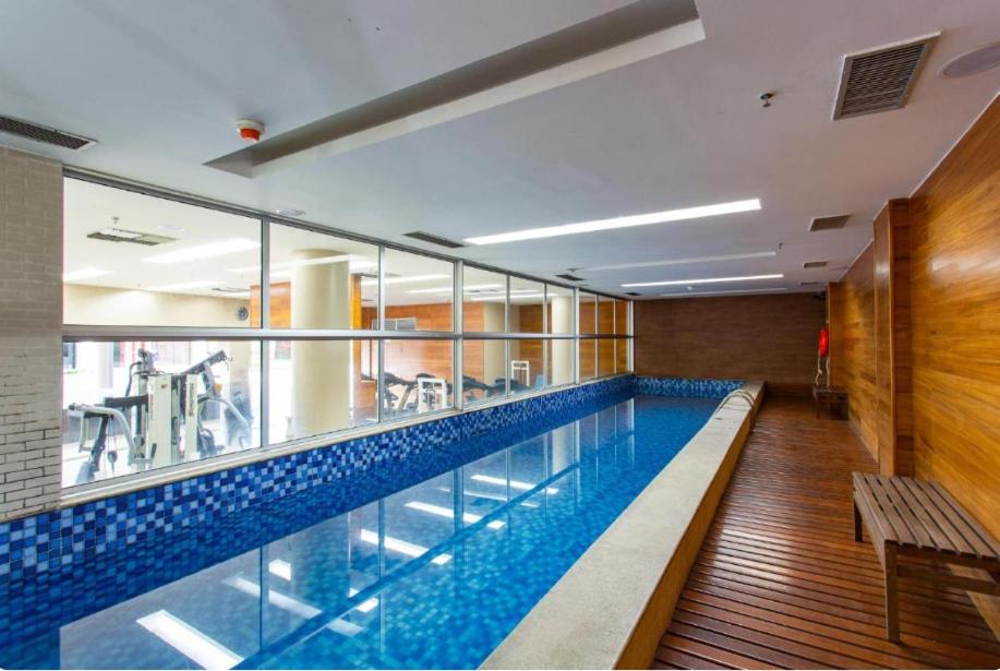 Flat com varanda e localização privilegiada-Vision