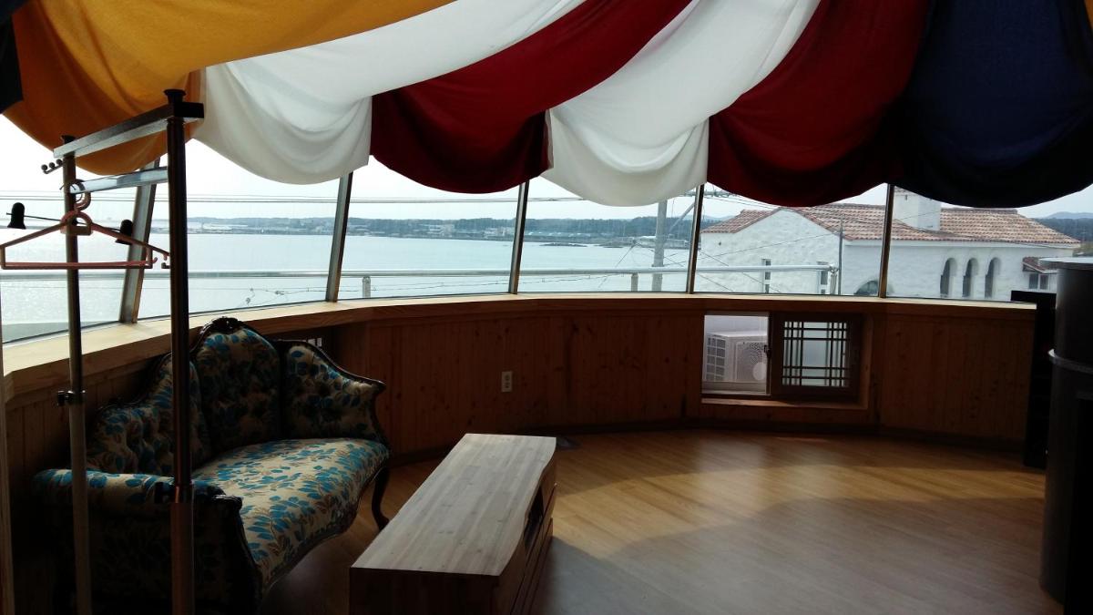 Shinyang Beach Pension