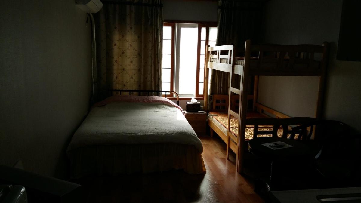 Shinyang Beach Pension