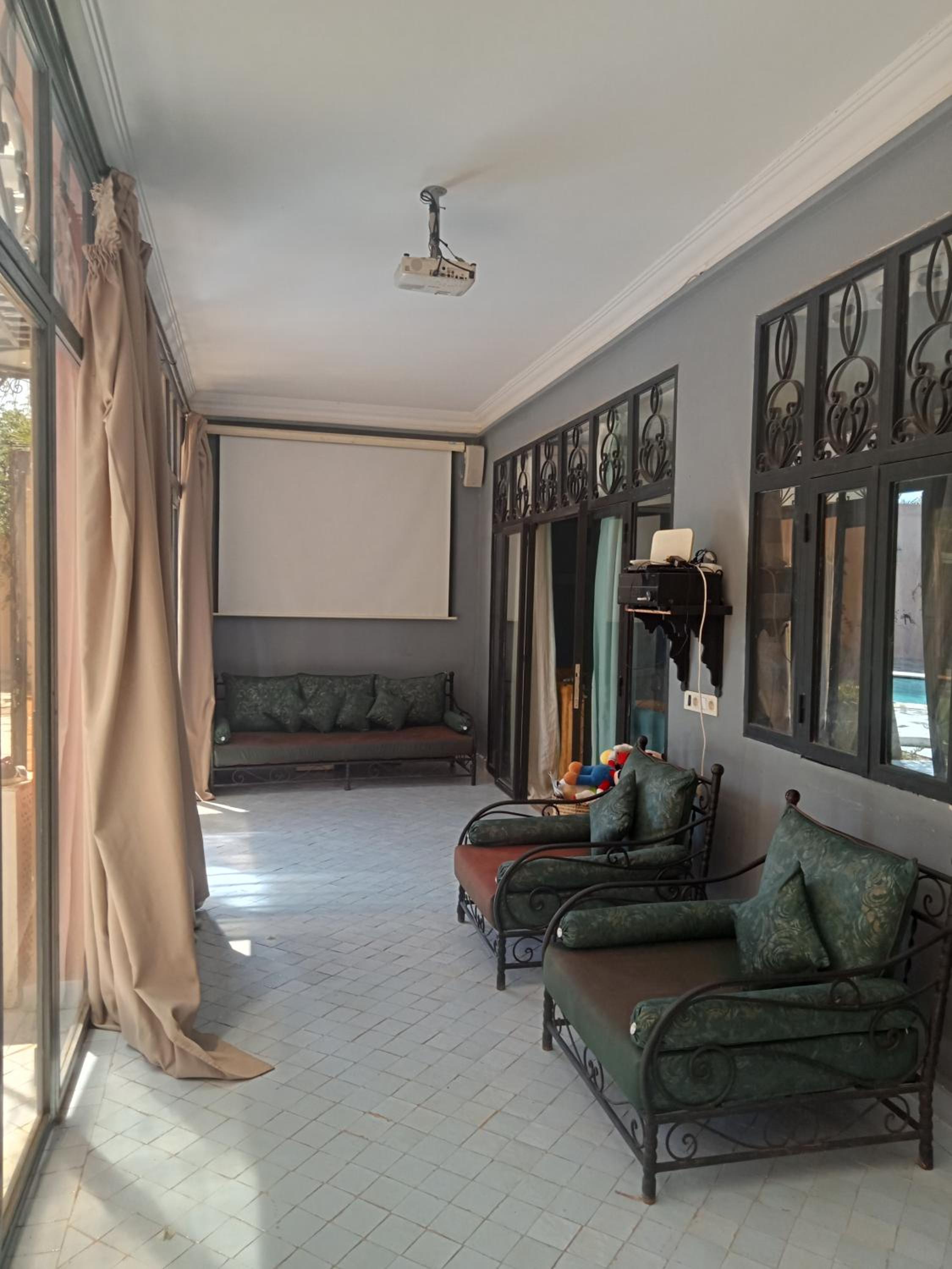 lounge
