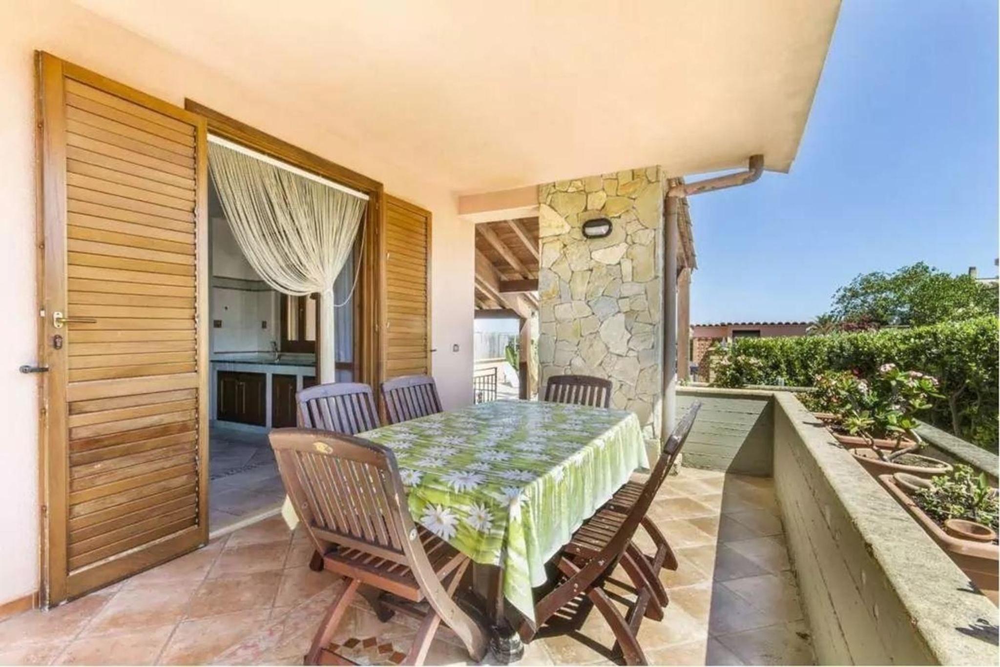 Helle editerrane Villa mit terrasse und garten nur 50 meter vom meer entfern - b43966 view 2