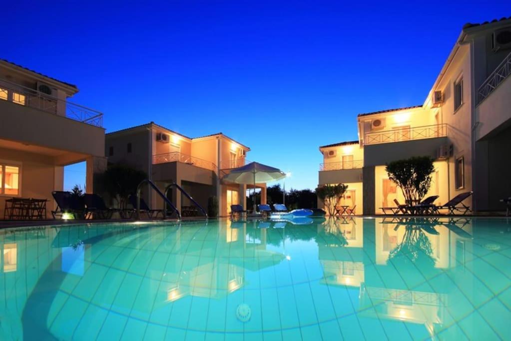 Kalamaki Court Villas photo 3