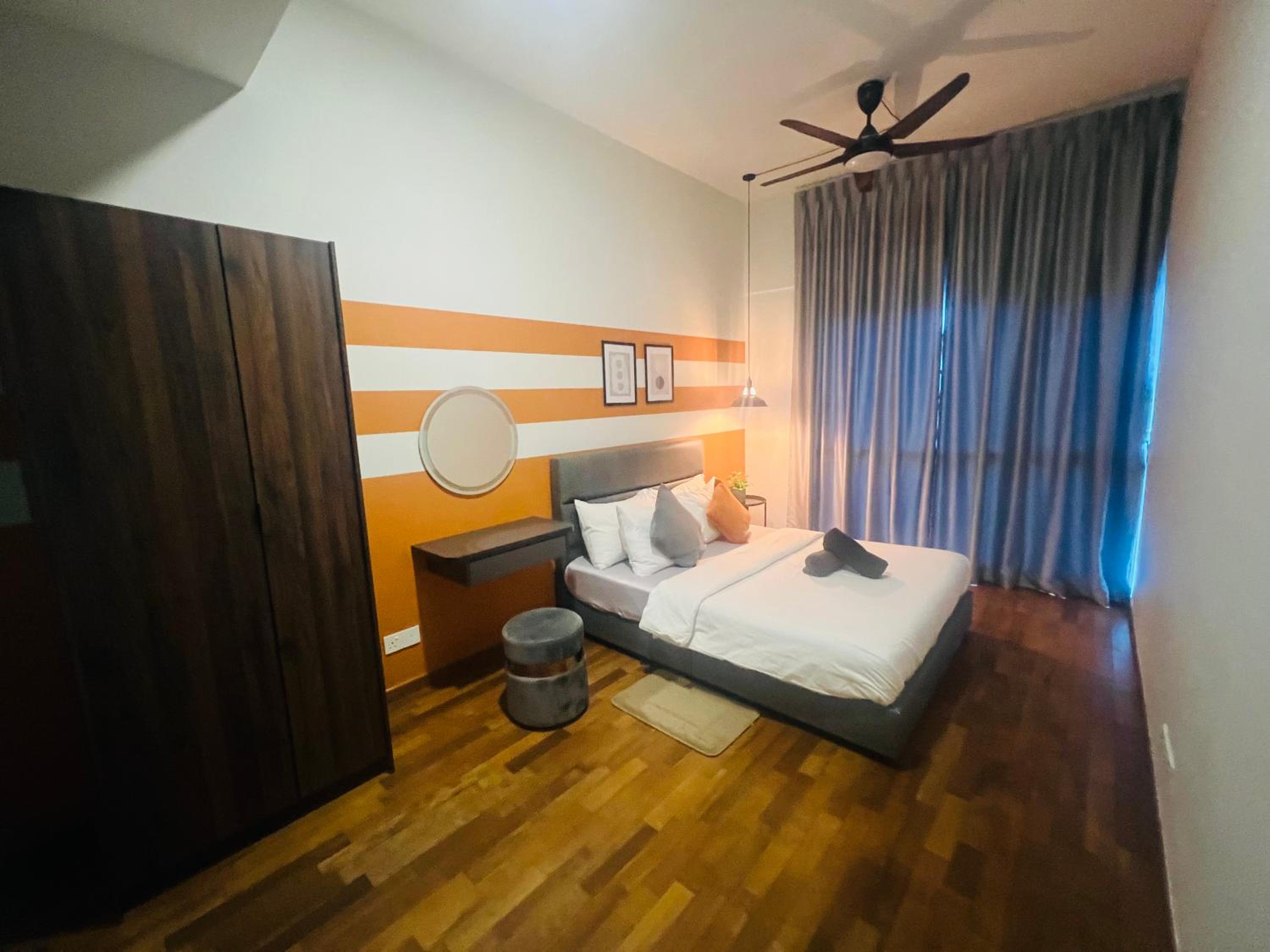 RoseWood Suites At Reizz Residence