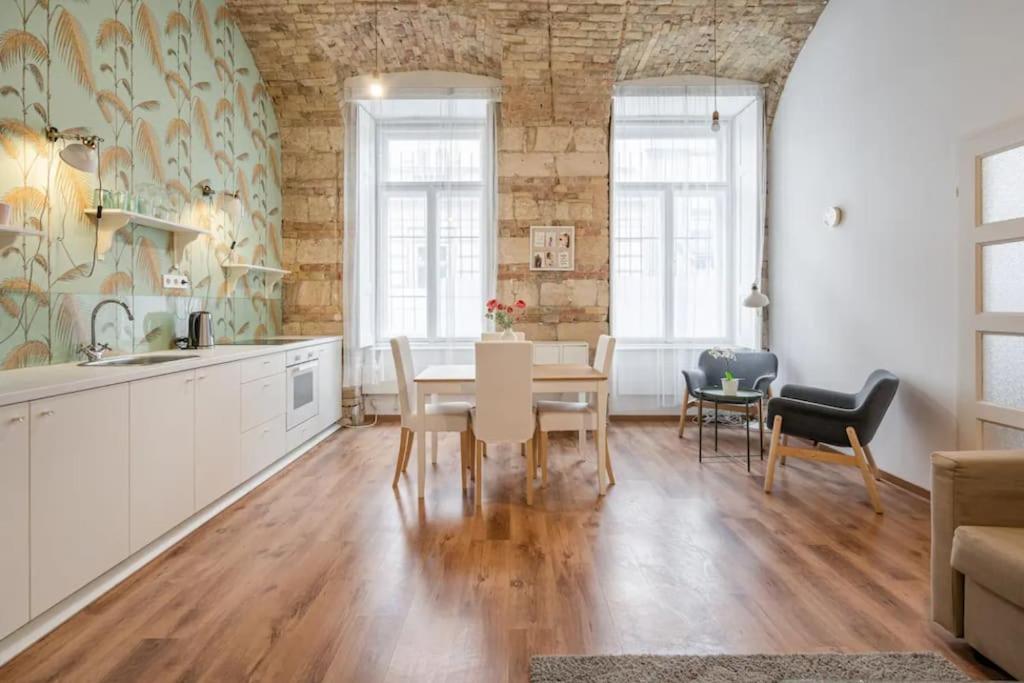 24H Self Check-In Apartment City Center near Opera view 2