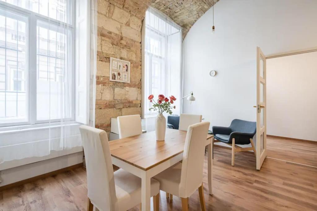 24H Self Check-In Apartment City Center near Opera view 4