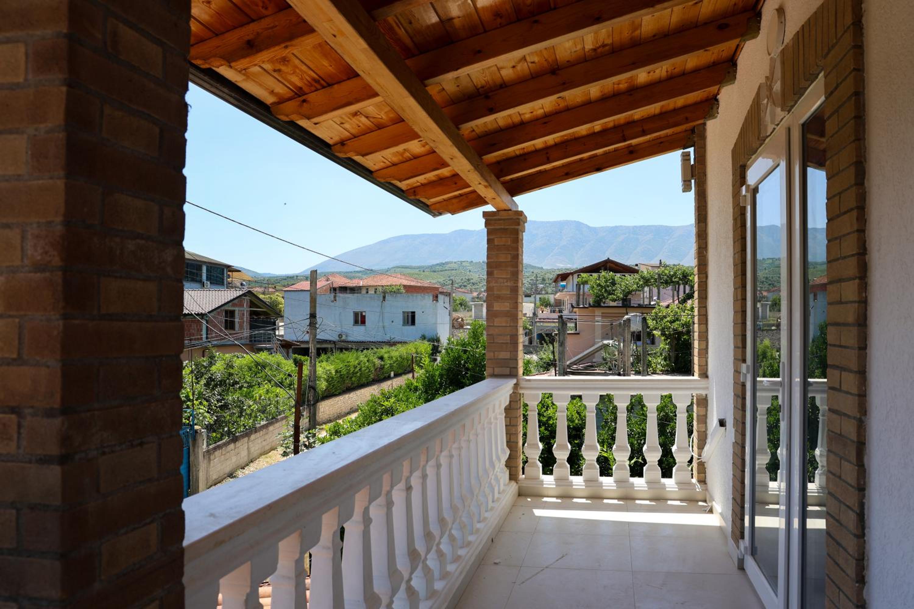 Villa Lejzo - Swimming Pool