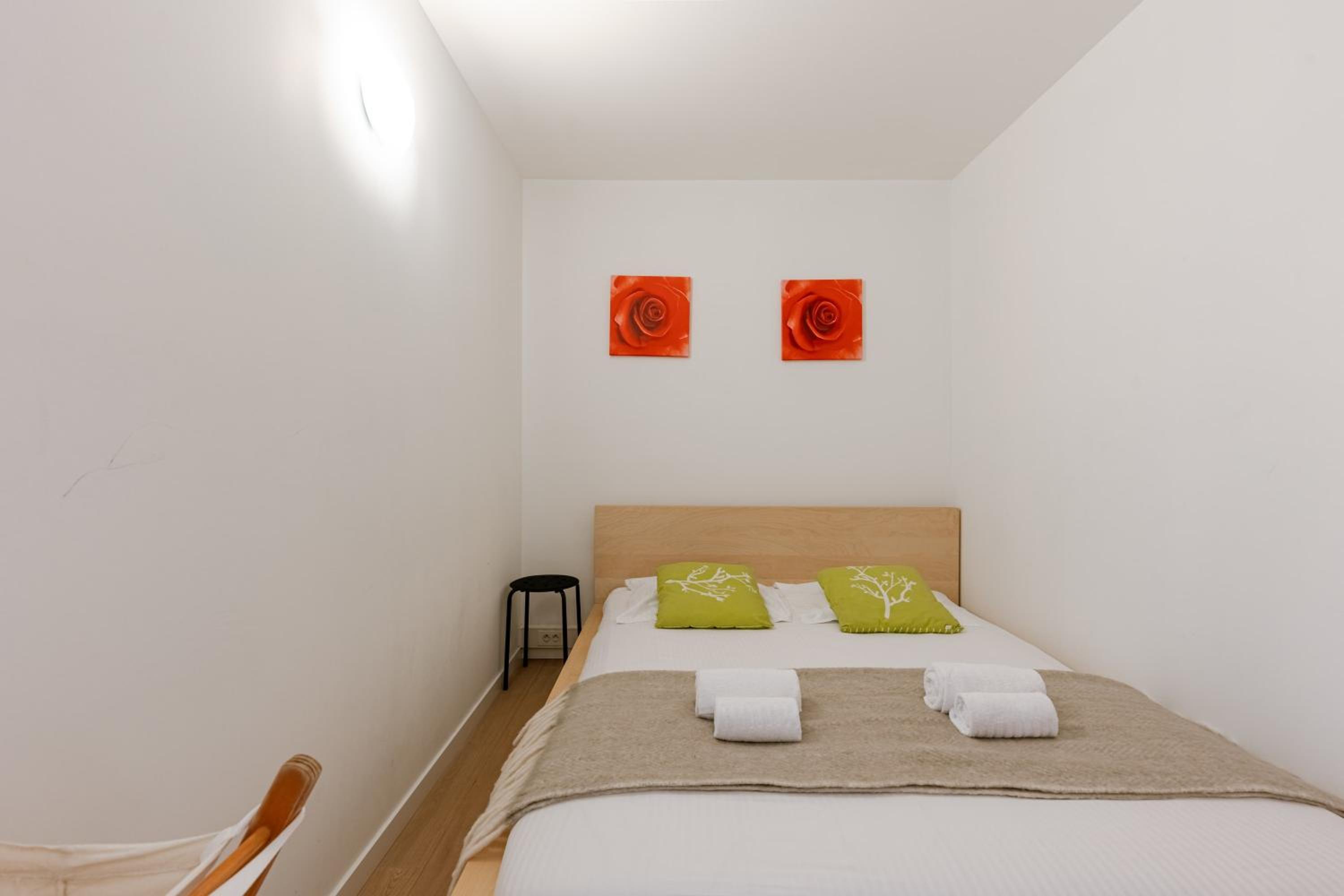 Huswell - Beachside 3-Bedroom Duplex Near Sea