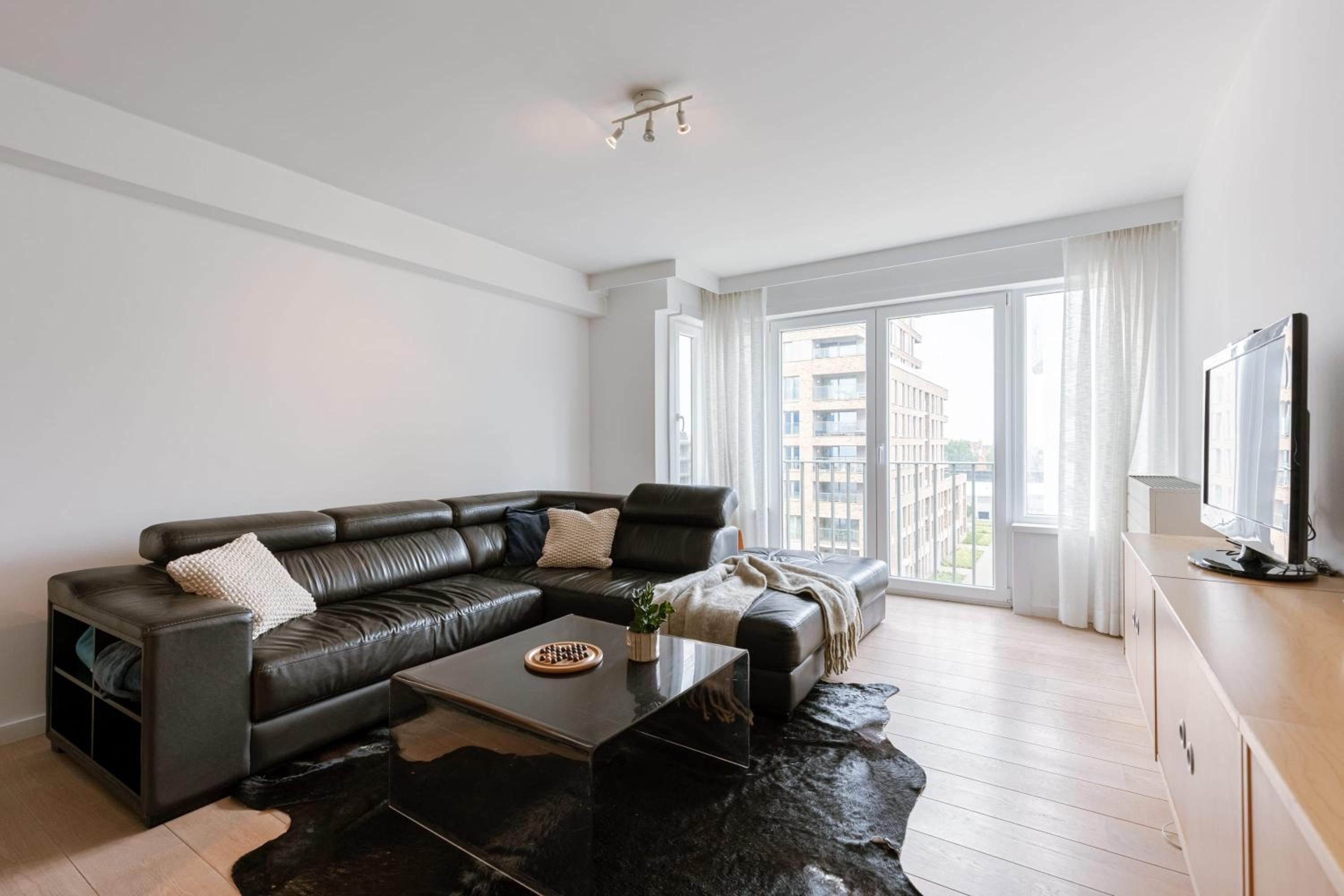 Huswell - Beachside 3-Bedroom Duplex Near Sea