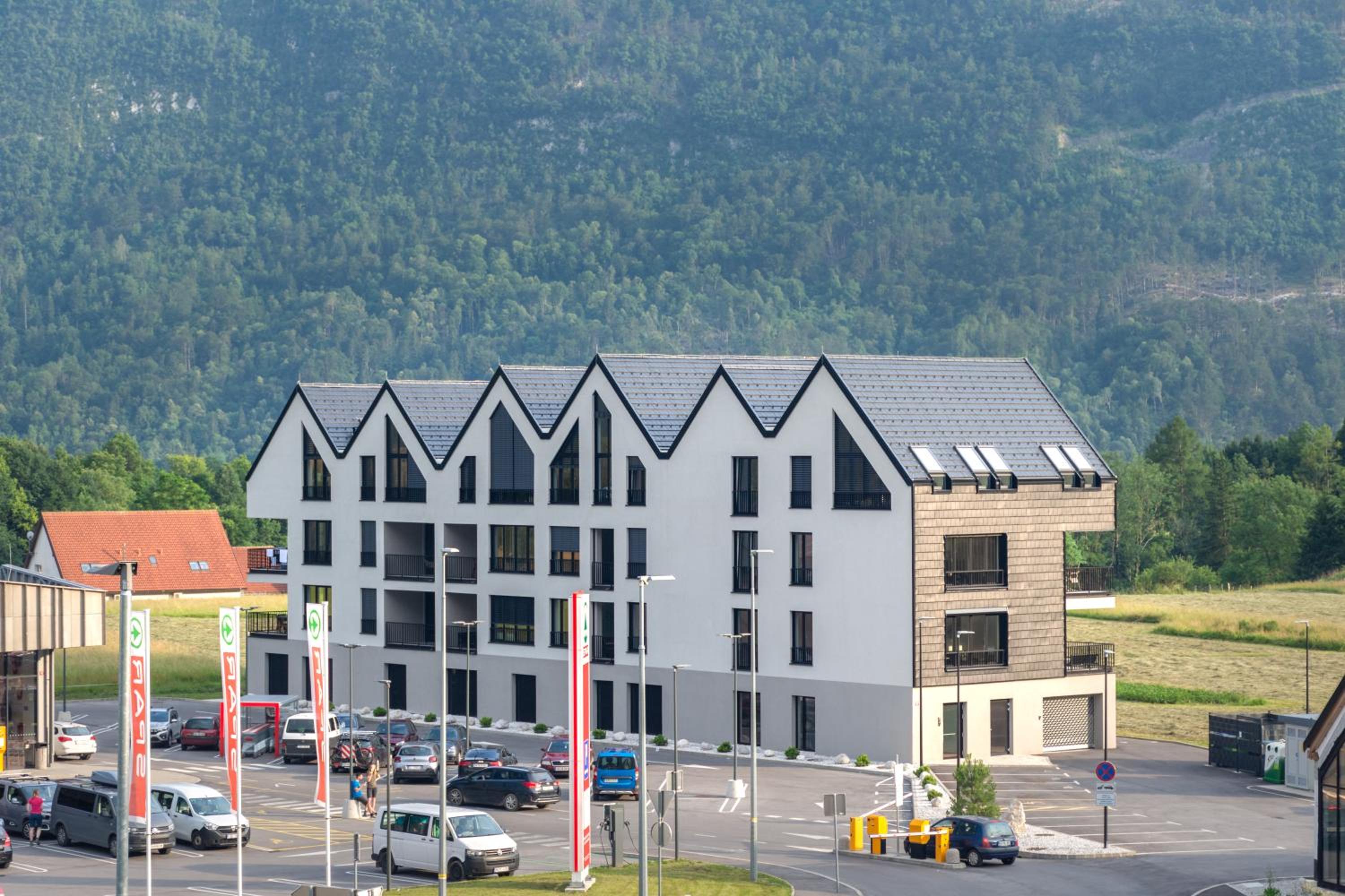 Apartment Hajdi with Sauna & Garage