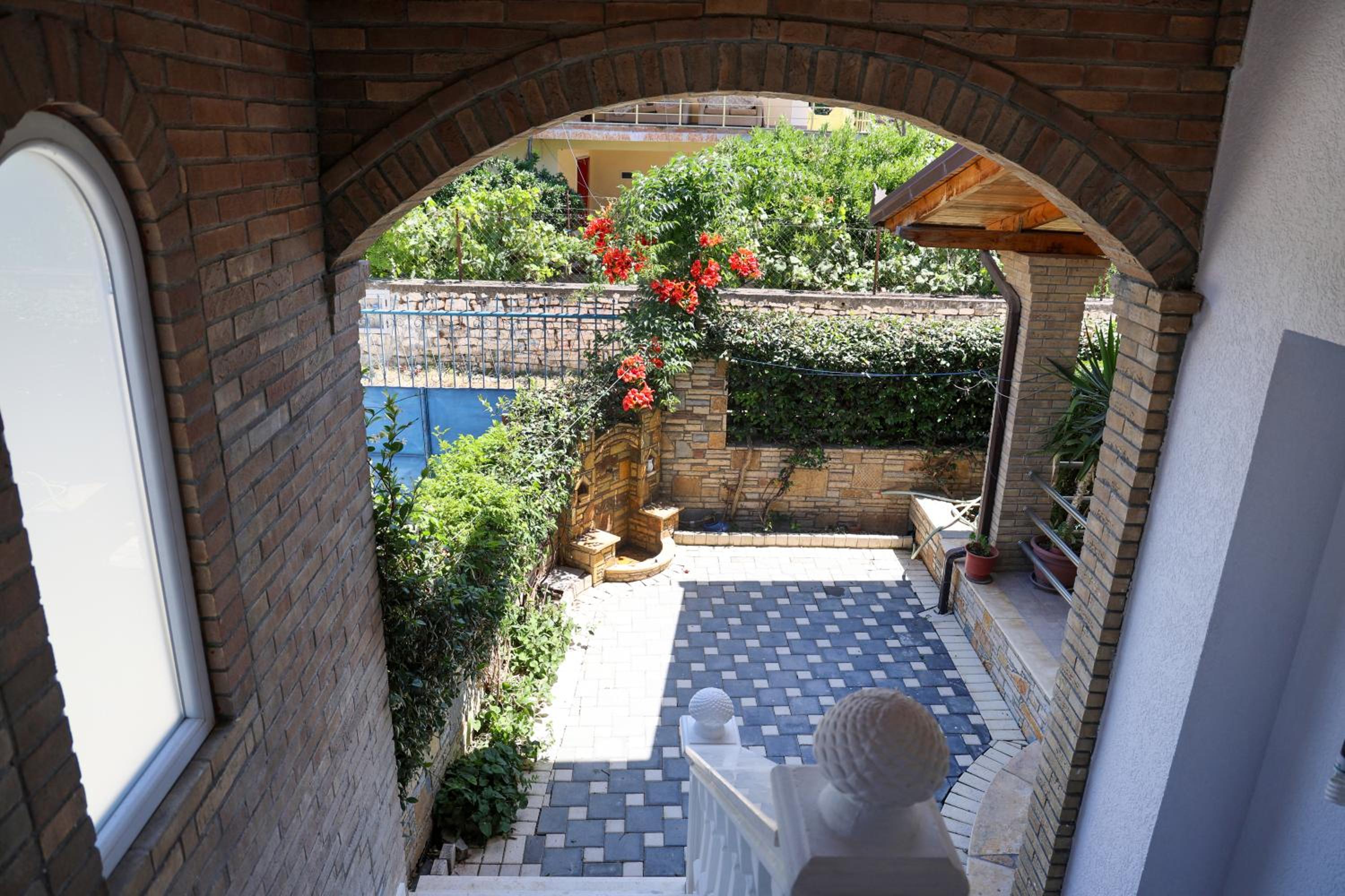 Villa Lejzo - Swimming Pool
