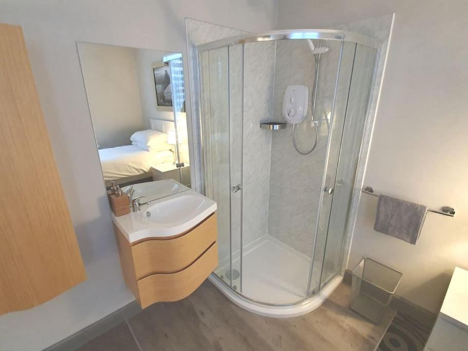 Cardiff Bay Townhouse Whole Property