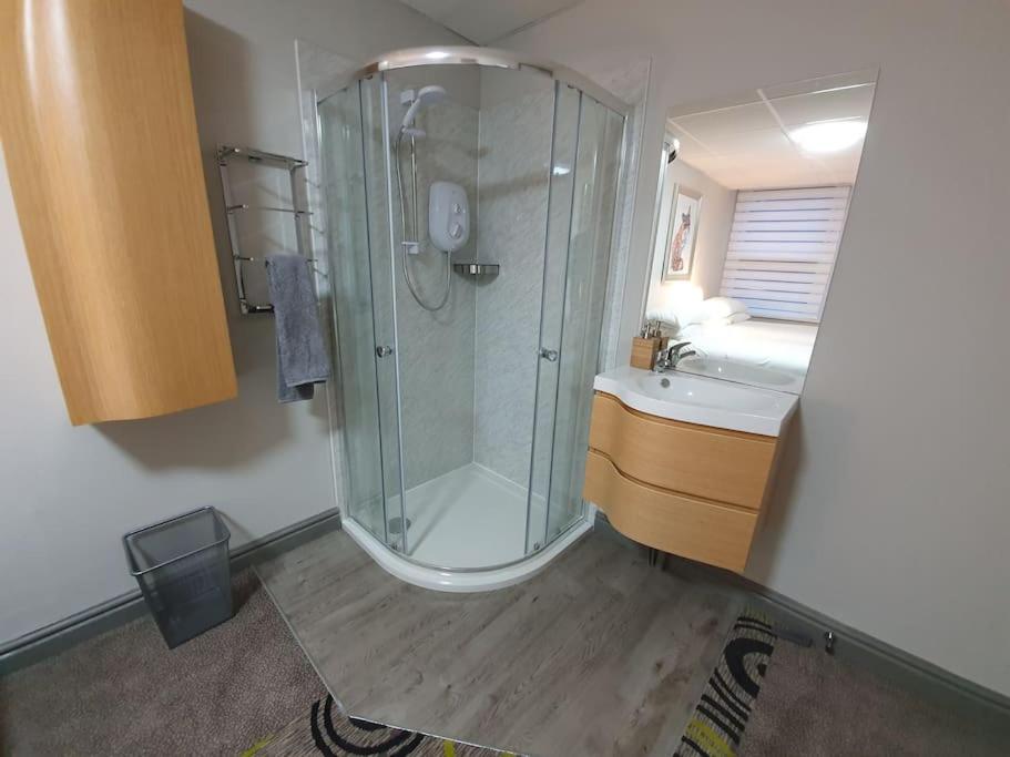 Cardiff Bay Townhouse Whole Property