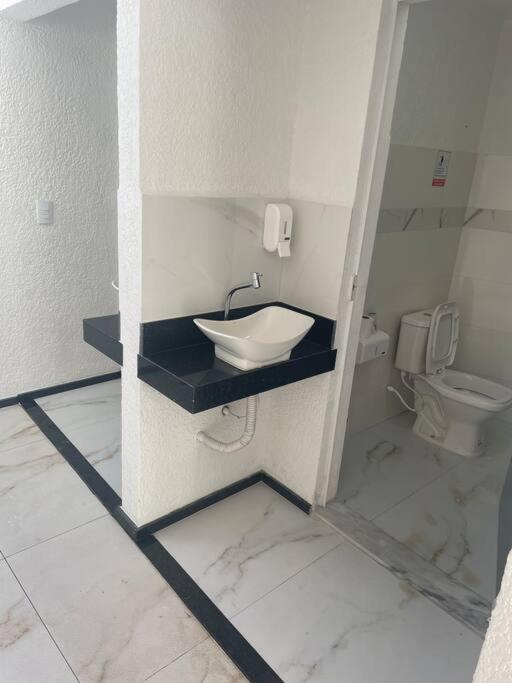 Casa Climatizada Duas Suítes, Perto da Praia