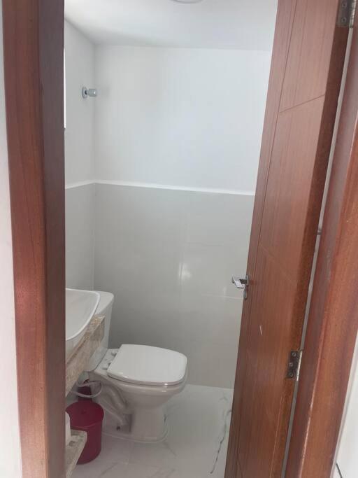 Casa Climatizada Duas Suítes, Perto da Praia