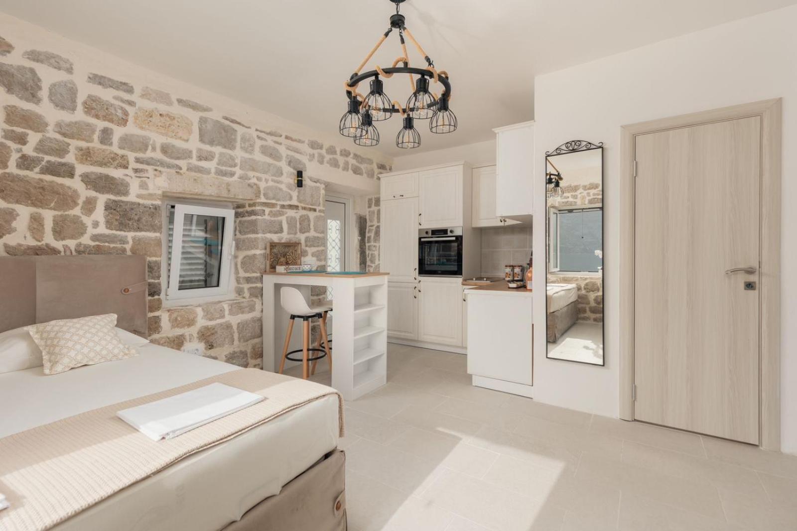 Stone sea apartment view 5