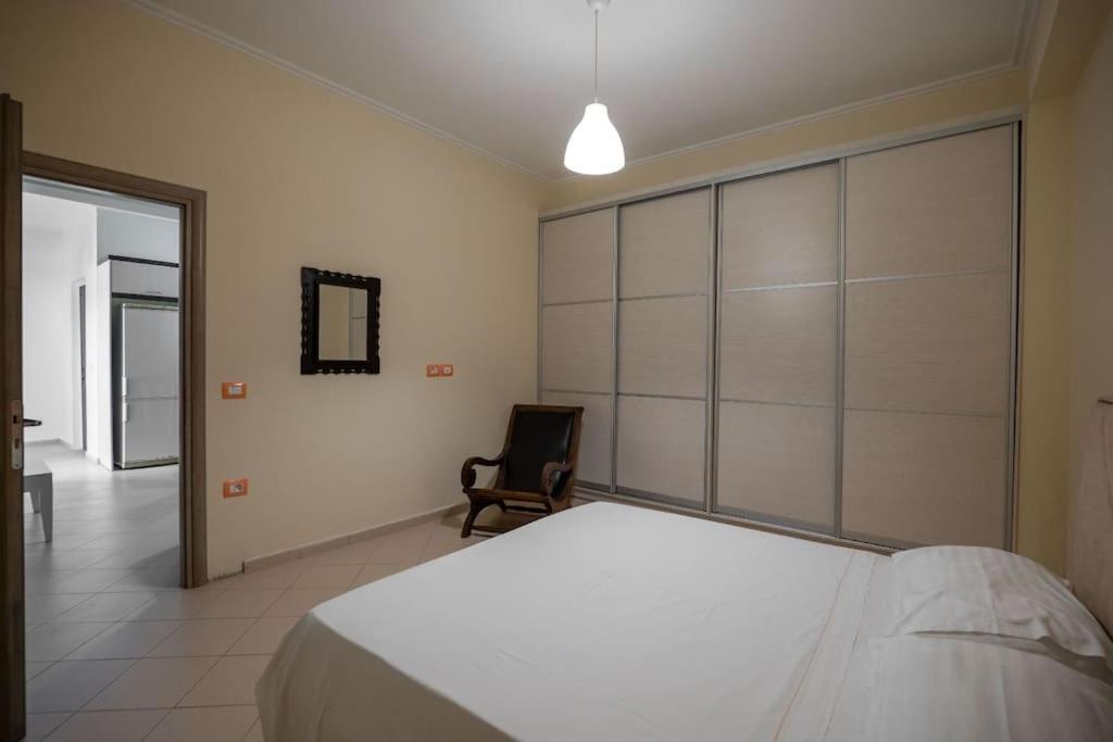Villa Asllani ap1