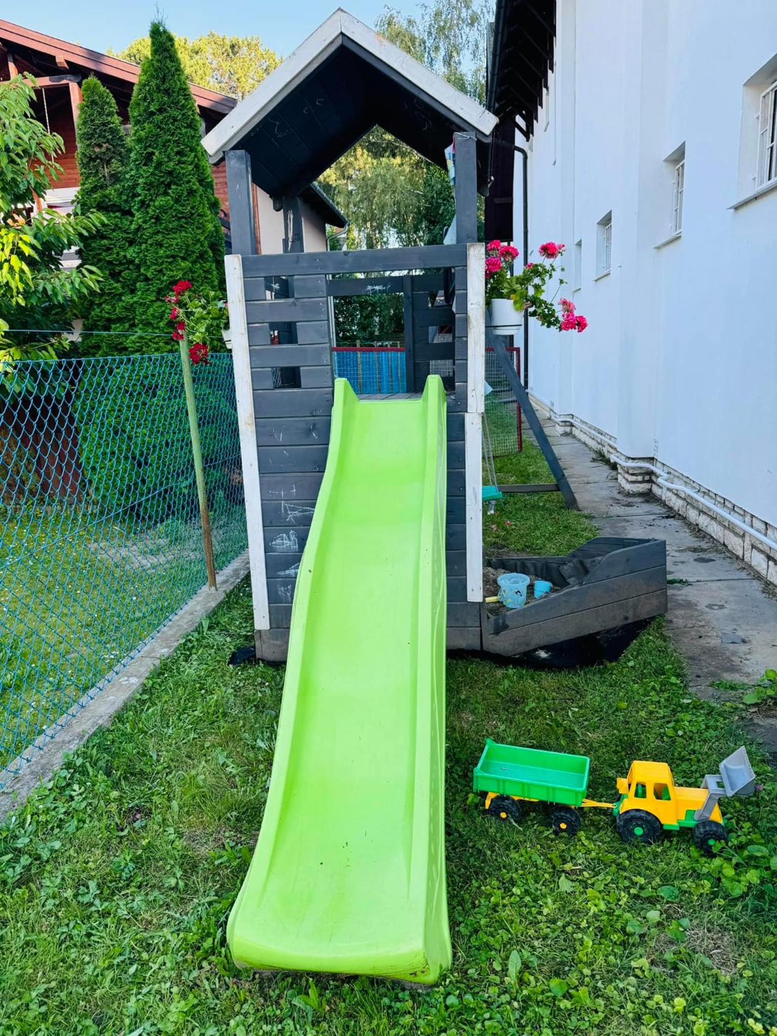 Photo 18