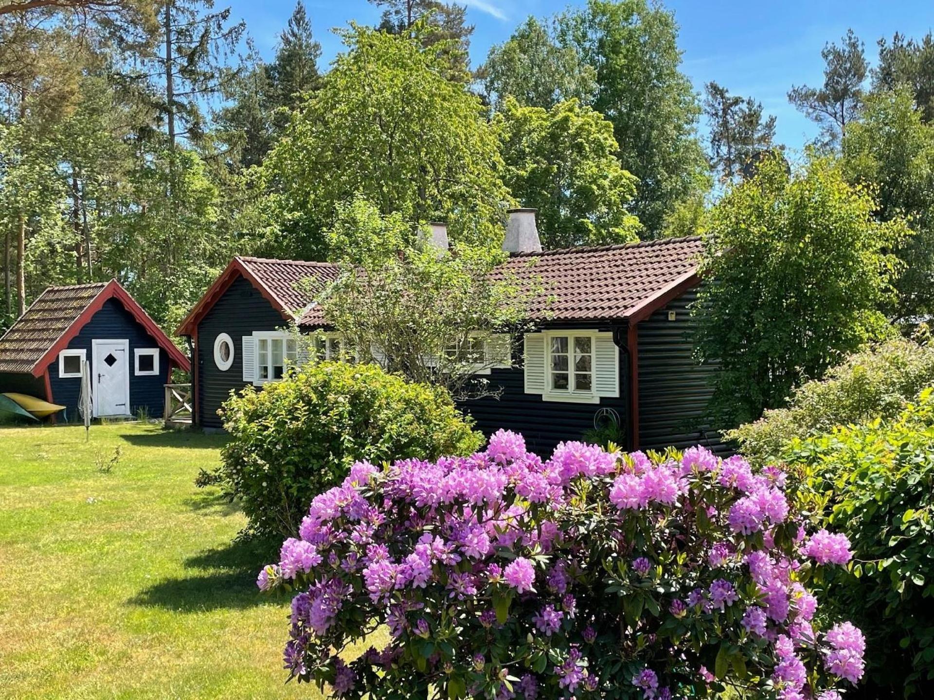 Schönes Ferienhaus mit Garten, Terrasse und Grill view 2