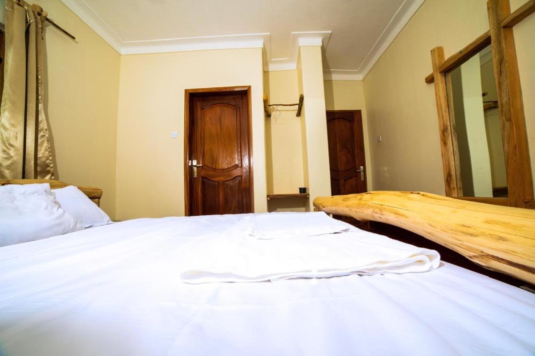 Teryet Safari Lodge view 3