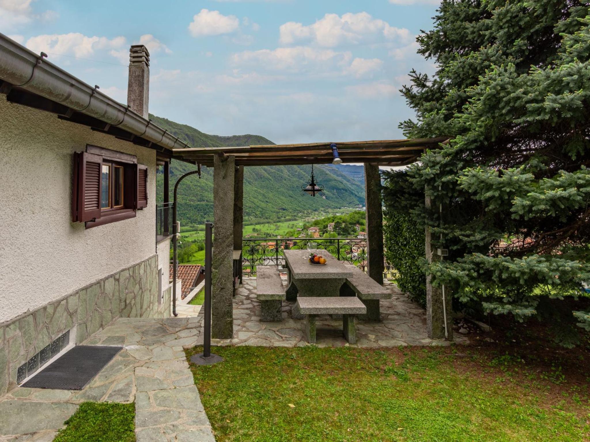 Chalet Pidaggia Paradise by Interhome view 4