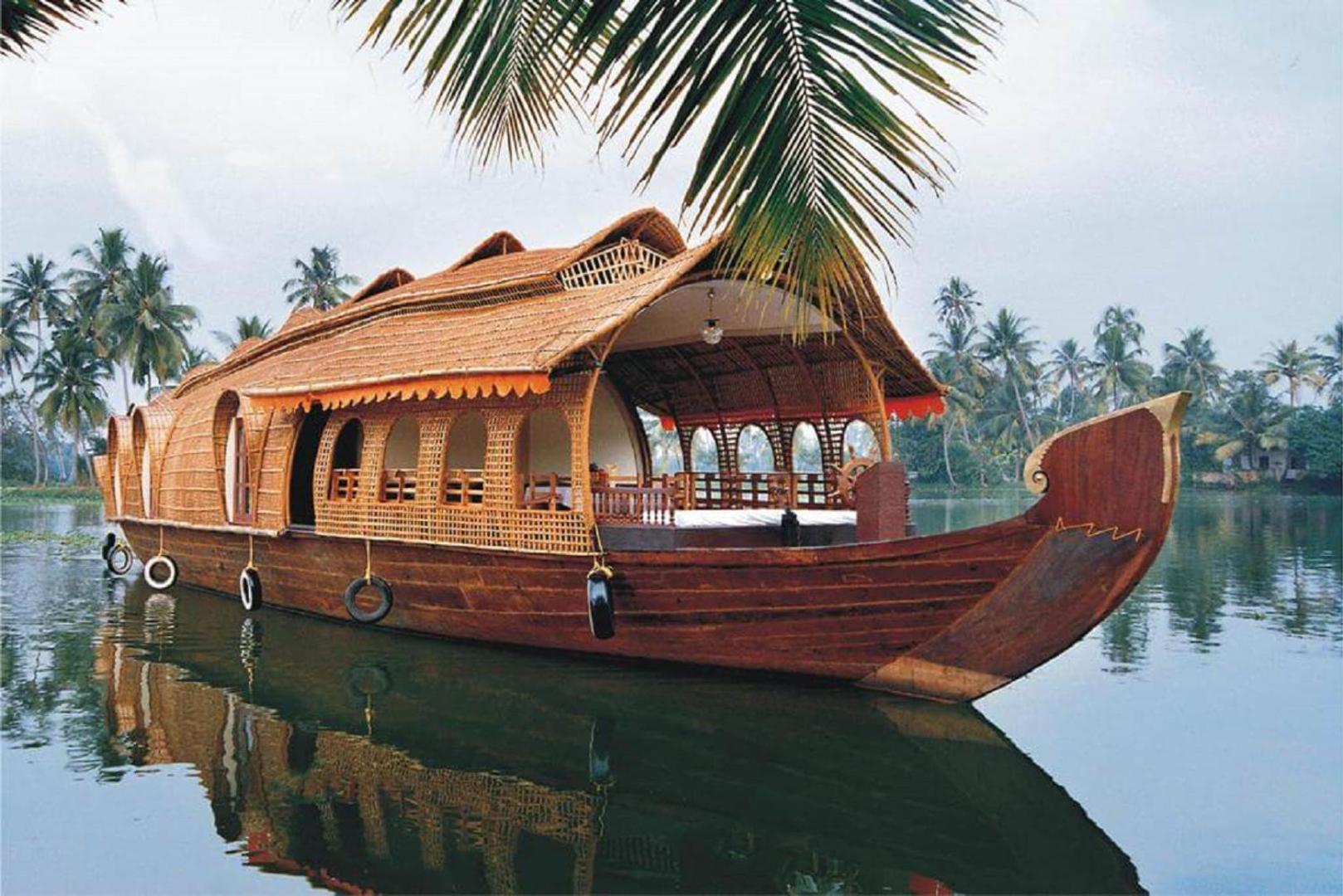 Northstar 3 Bedroom Ac Private Houseboat With All Meals view 3