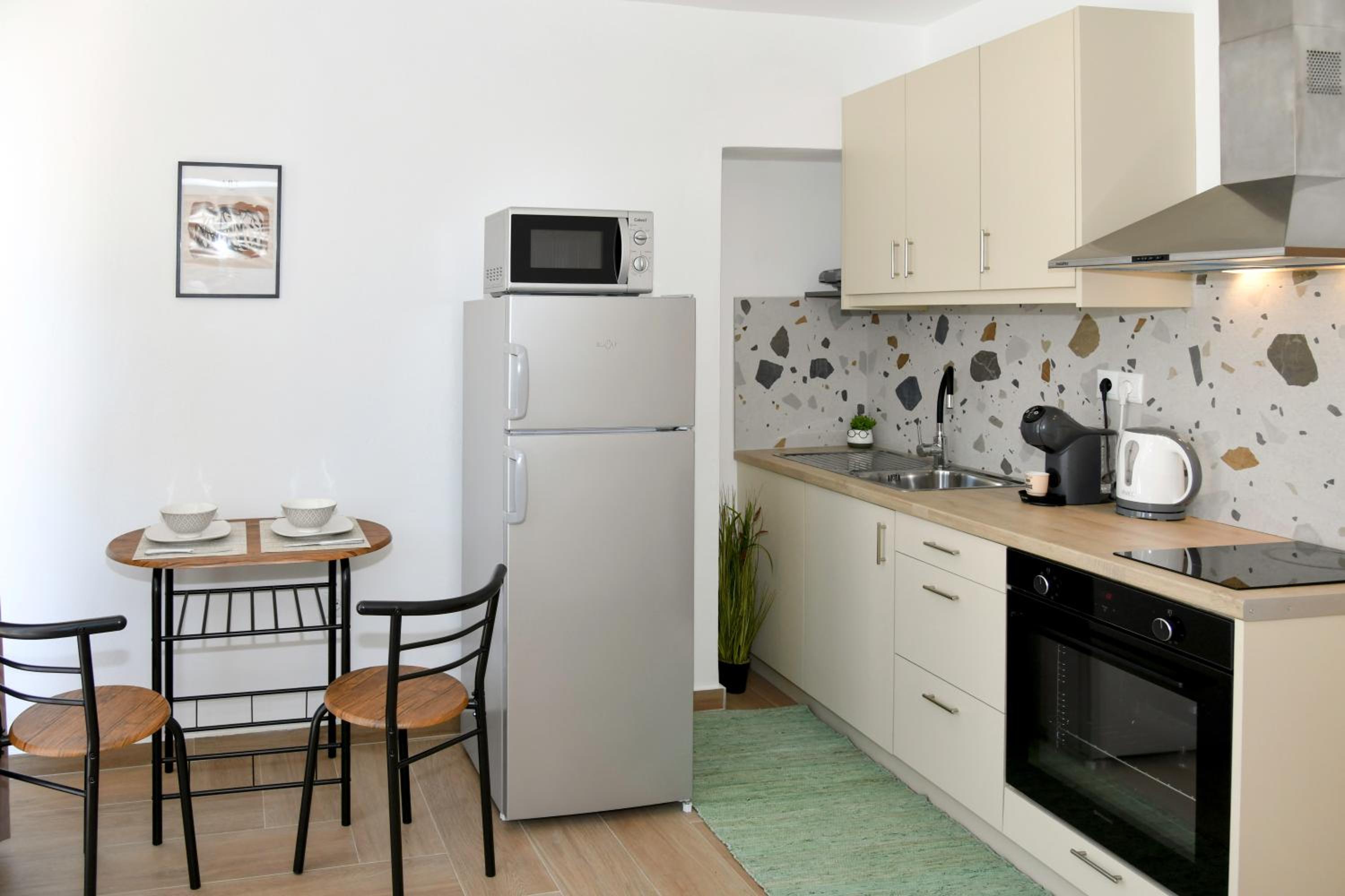 Captain theo apartment Annoula