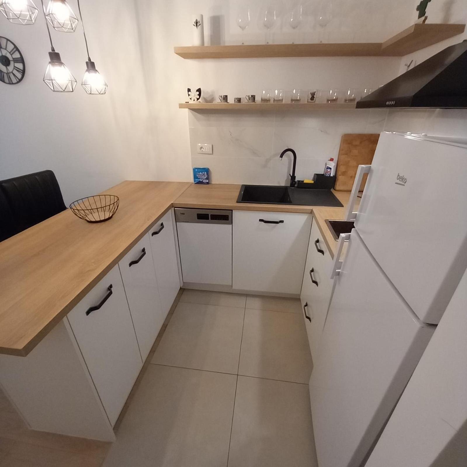 EmZa Sea View Apartment view 5