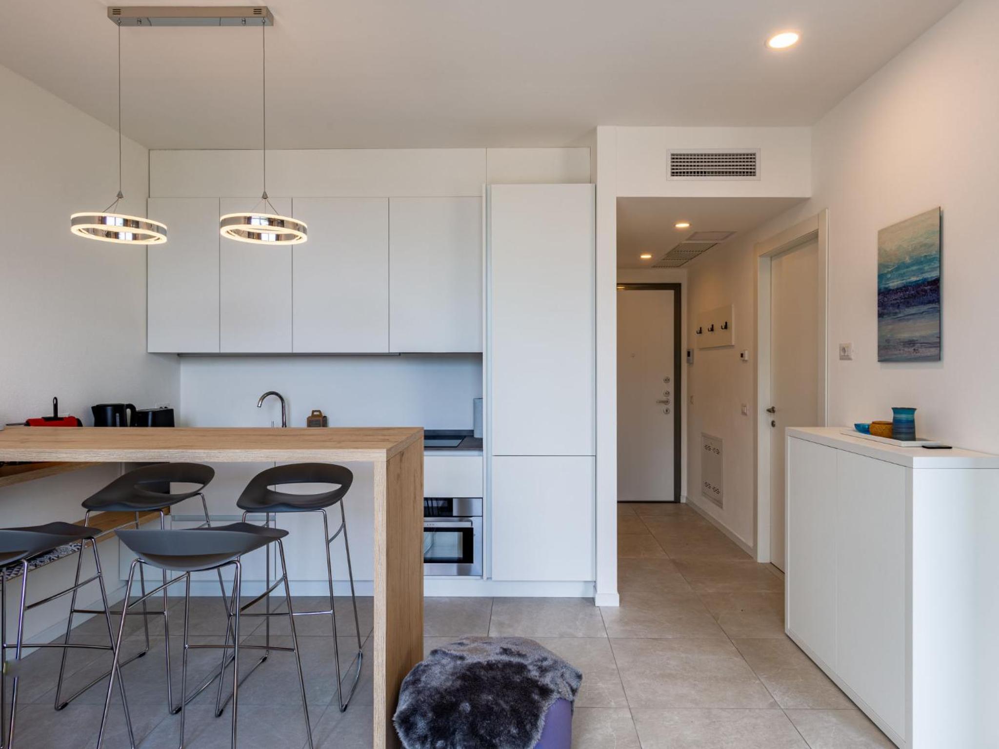 Apartment Lakeview Terrace by Interhome