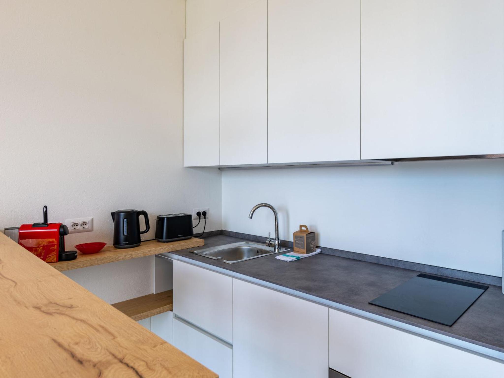 Apartment Lakeview Terrace by Interhome