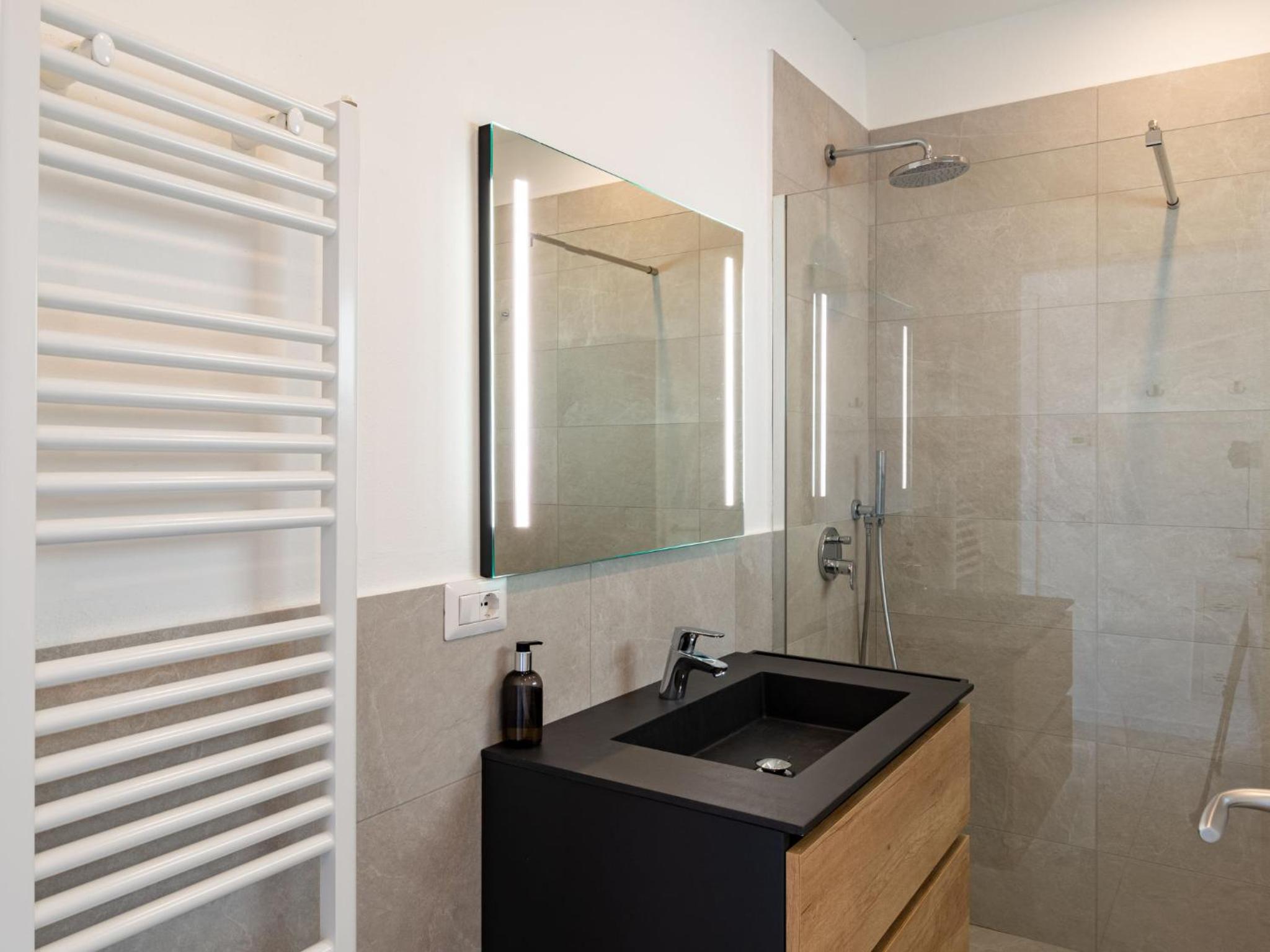 Apartment Lakeview Terrace by Interhome