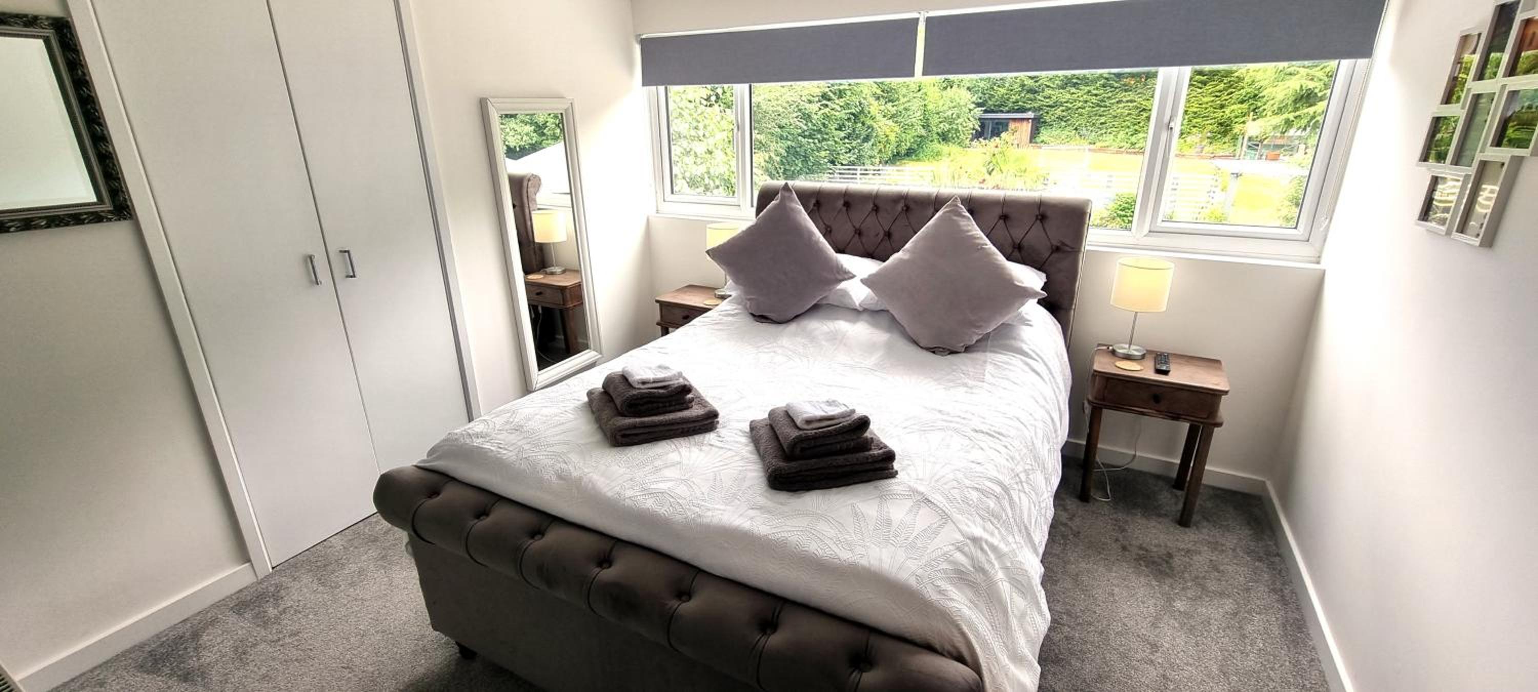 Beautiful Detached 1 bedroom Apartment view 4