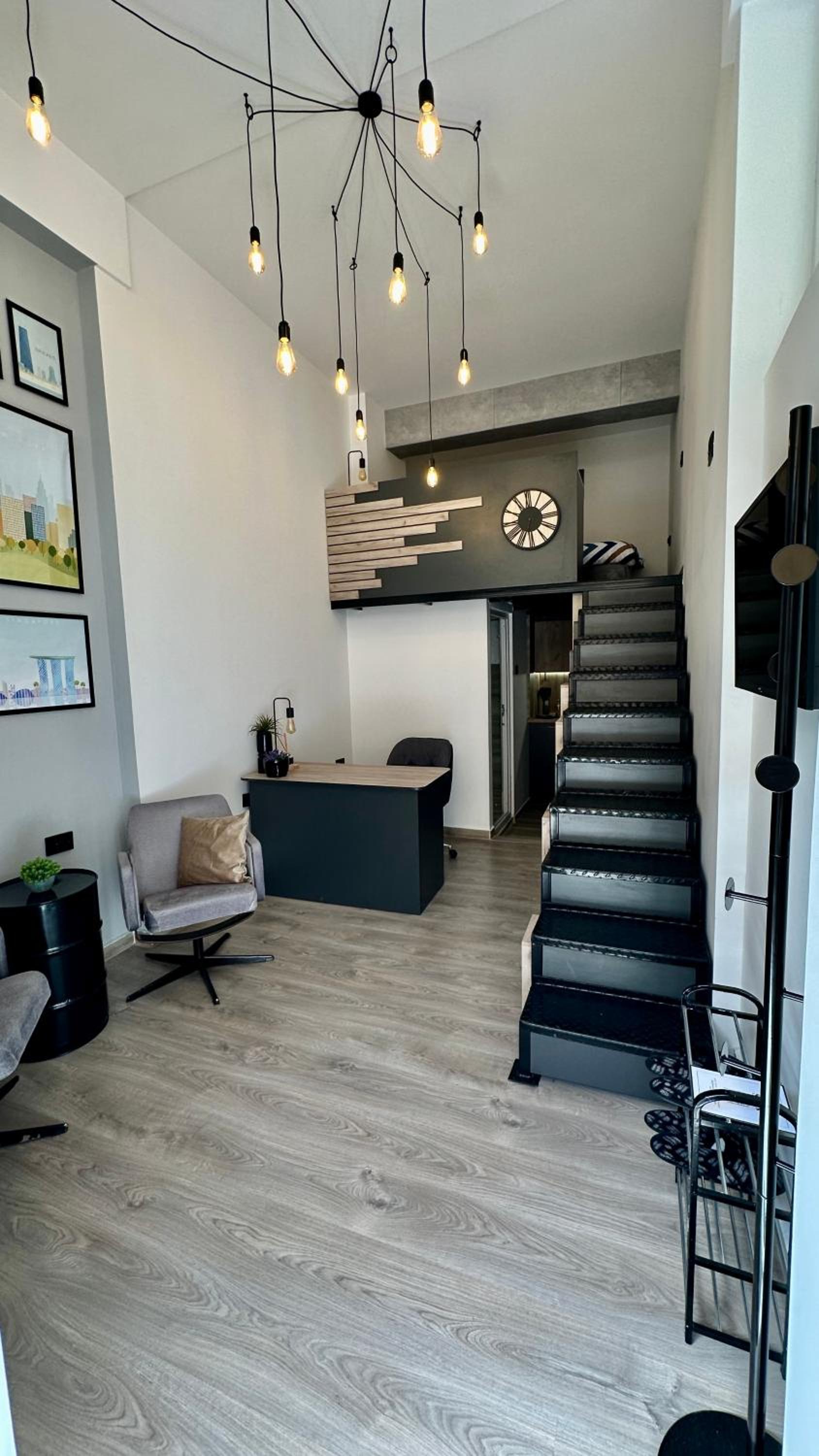 Cosy Studio Loft view 4