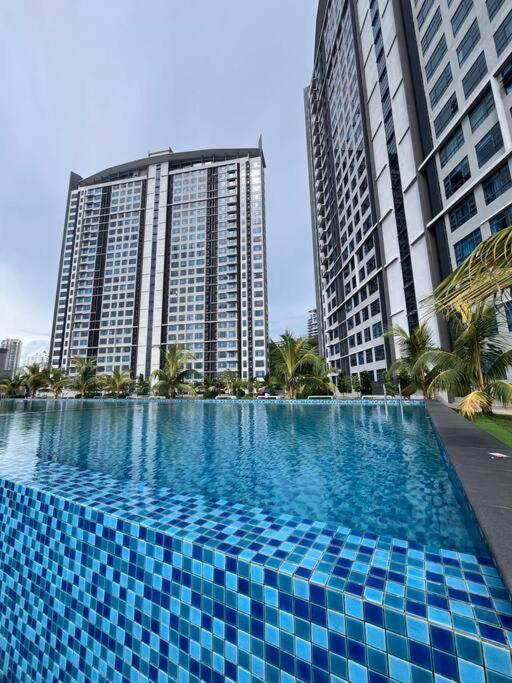 JQ Citypads HighFloorView with WIFI 2R1B FOR 5Pax photo 1