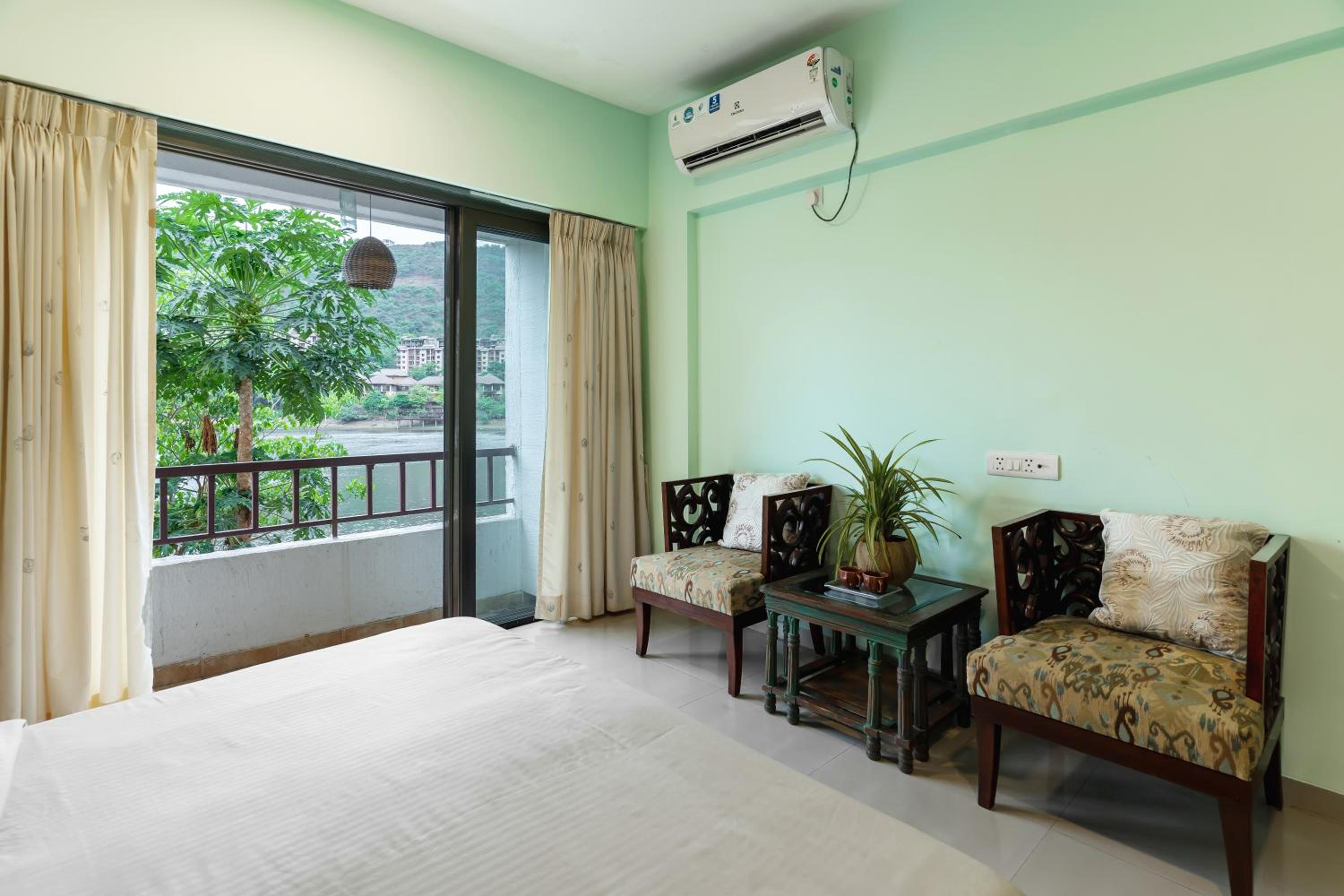 Lavasa Holiday Home (Lakeview) view 5