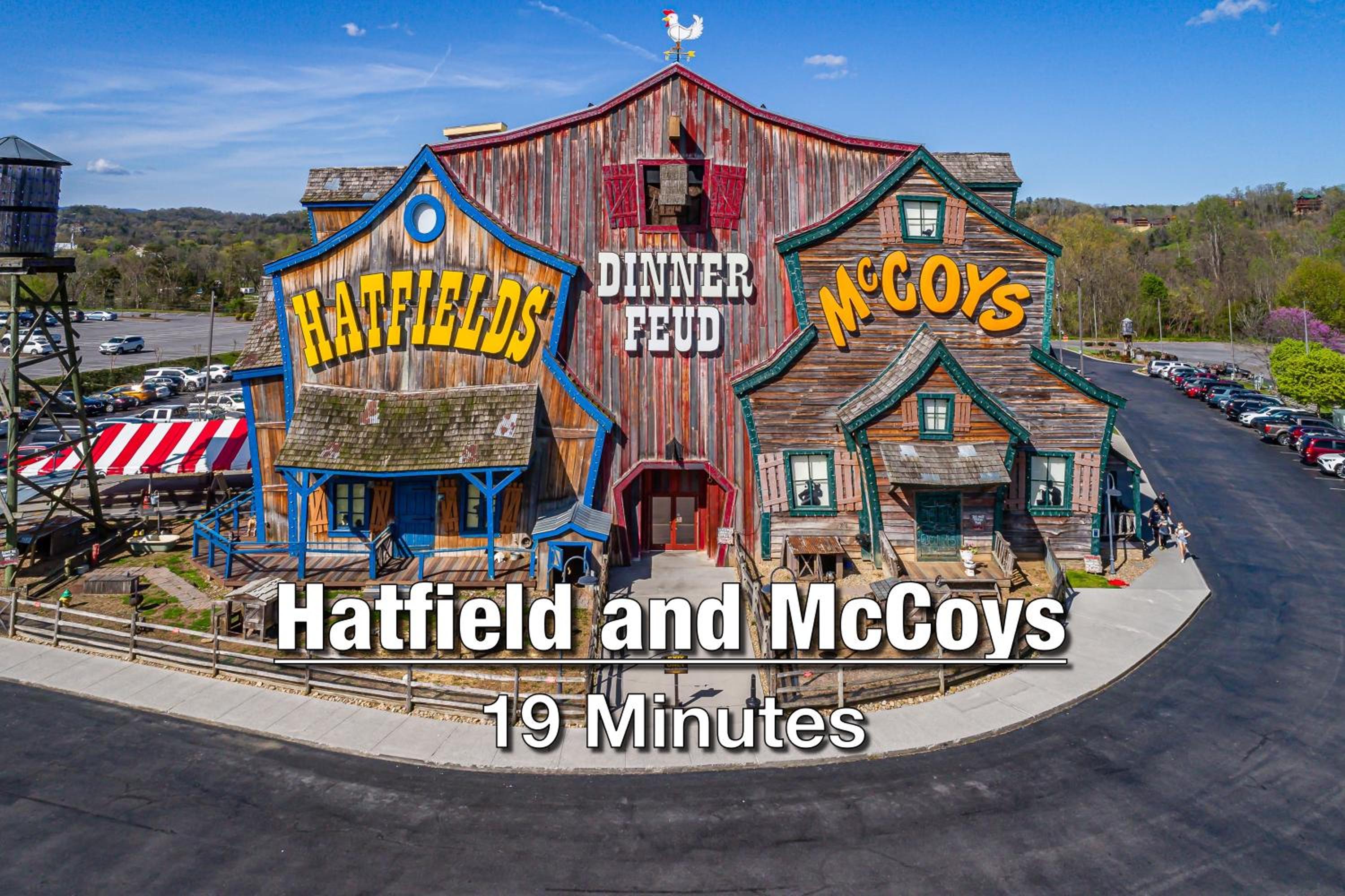 New Luxury Cabin with Stunning MountainVIEWS,HotTub, FirePit, FirePlace,2 KingBeds, 2 CoveredDecks,BBqGrill, ShuffleBoard and Pool Access view 5