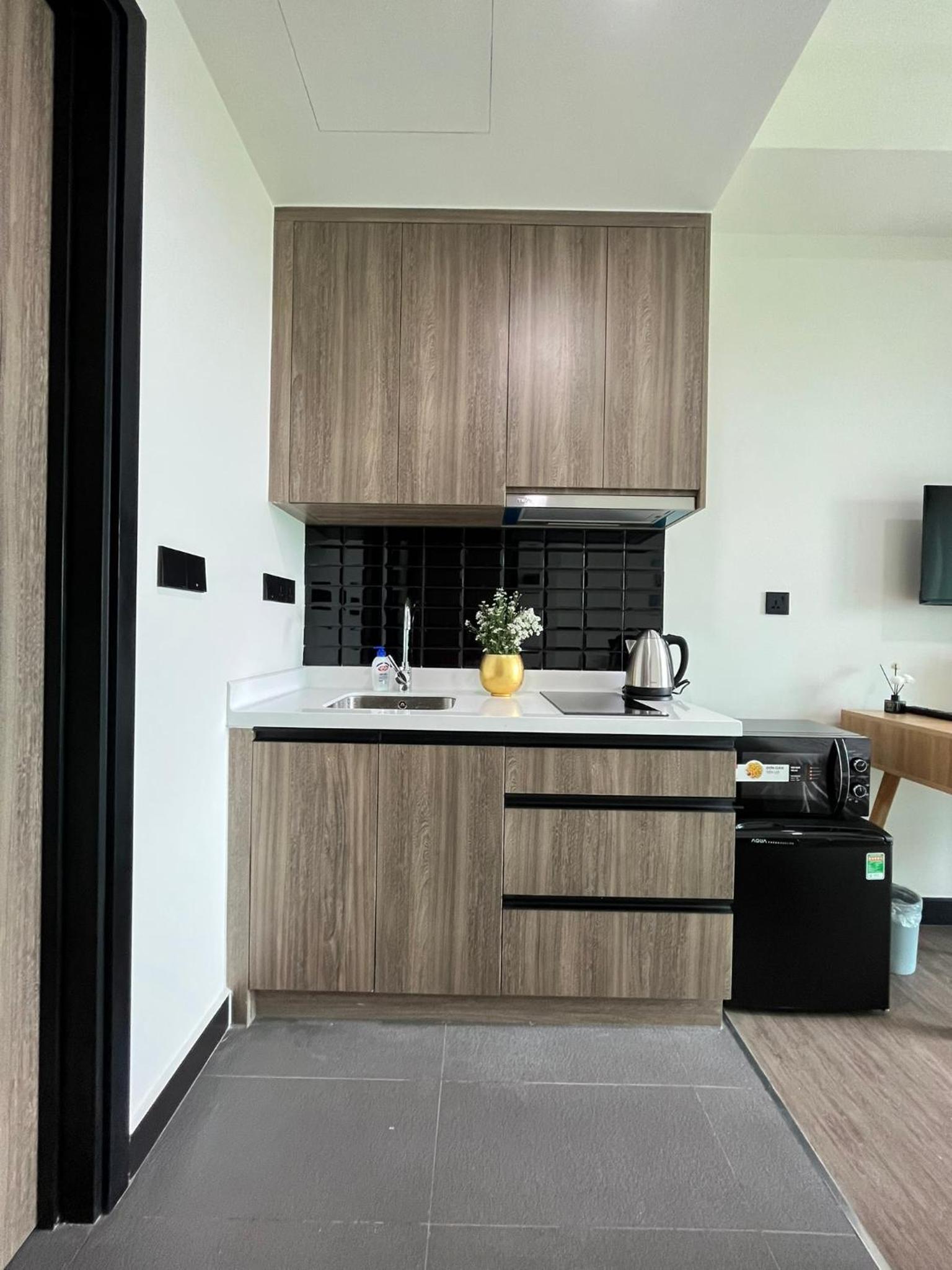 Tropical House - New Apartment at Delasol