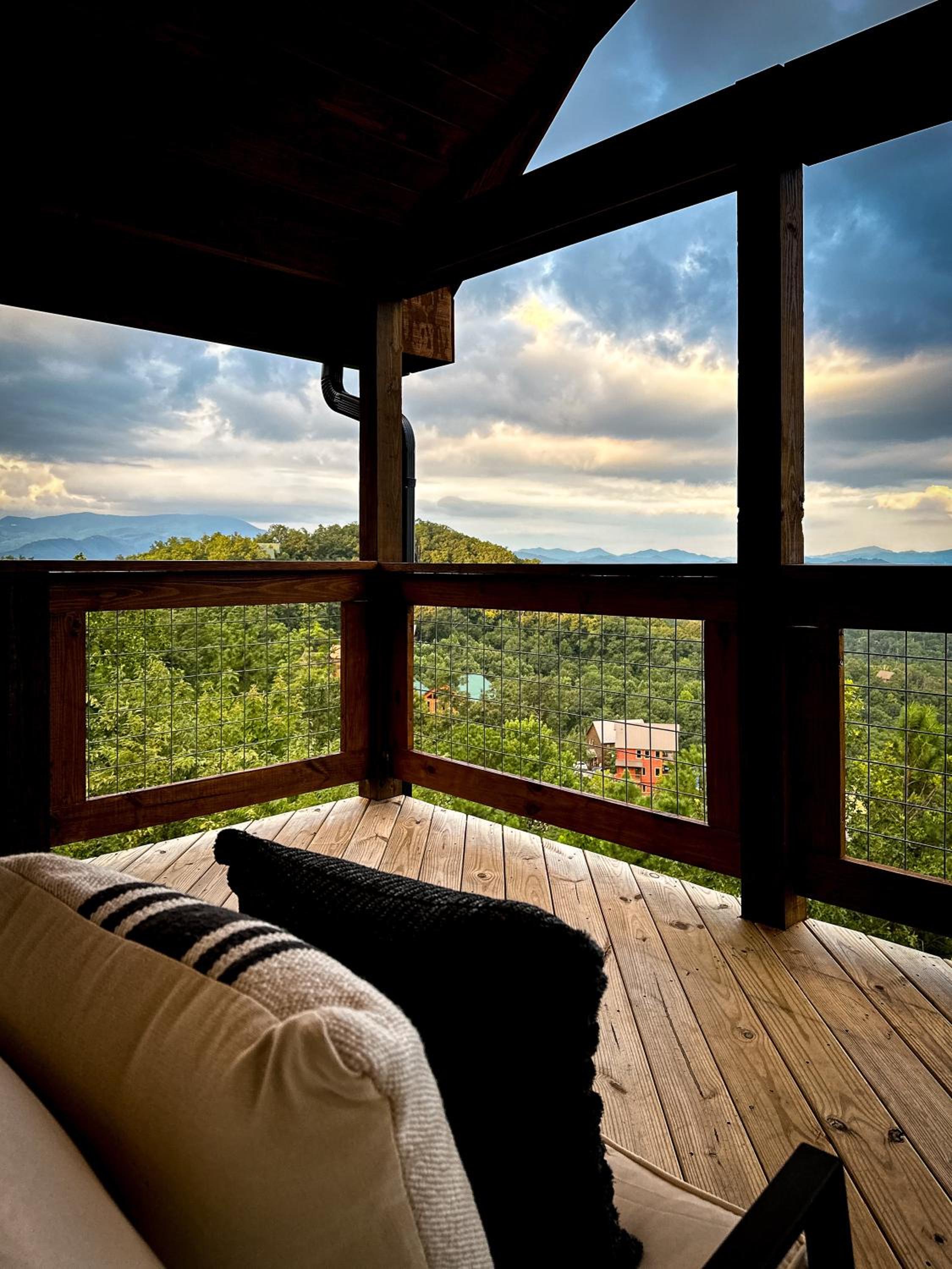 New Luxury Cabin with Stunning MountainVIEWS,HotTub, FirePit, FirePlace,2 KingBeds, 2 CoveredDecks,BBqGrill, ShuffleBoard and Pool Access view 2