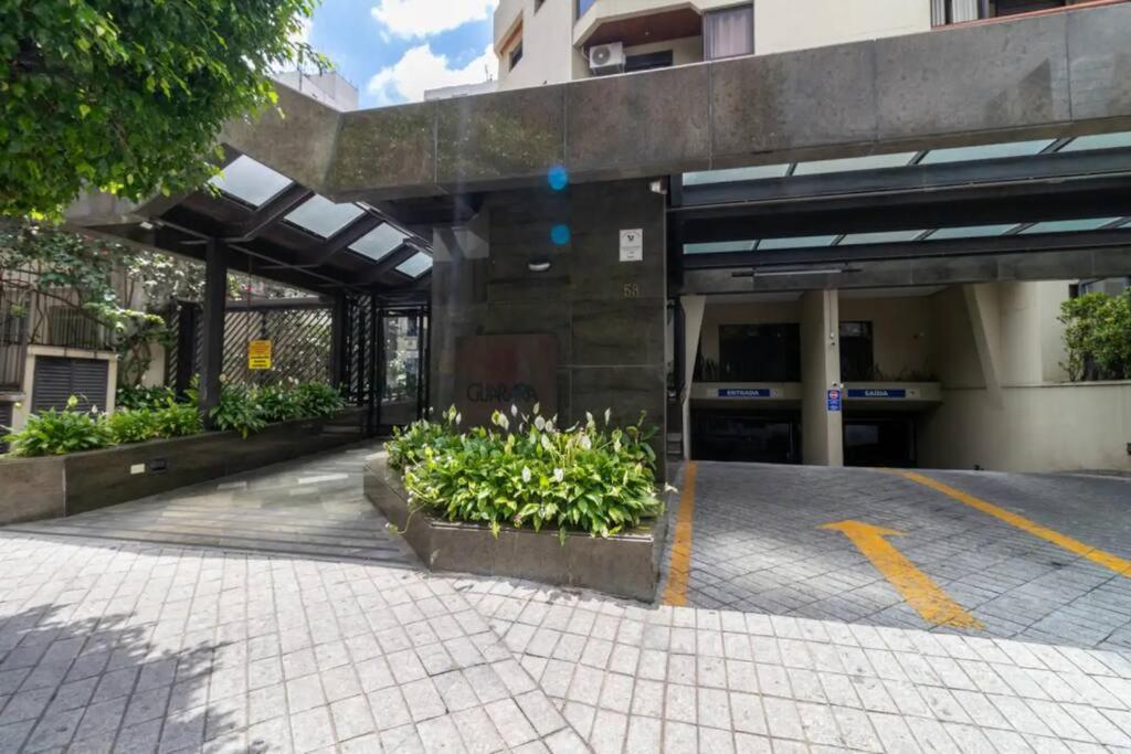 Apt nos Jardins com Parking,Academia,Piscina,Squash