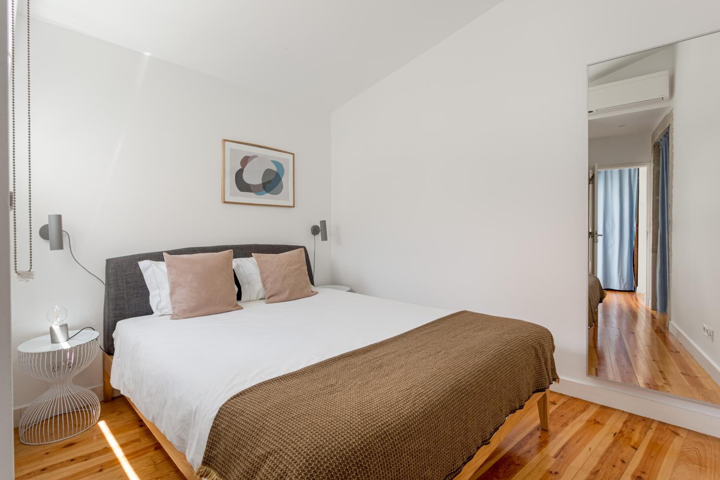 JOIVY Riverside Bohemian Maisonette view 3