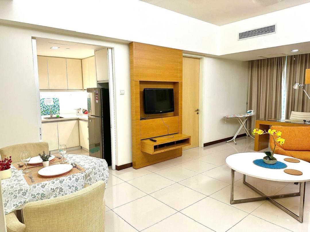 Fancy A 5 Star KLCC Home