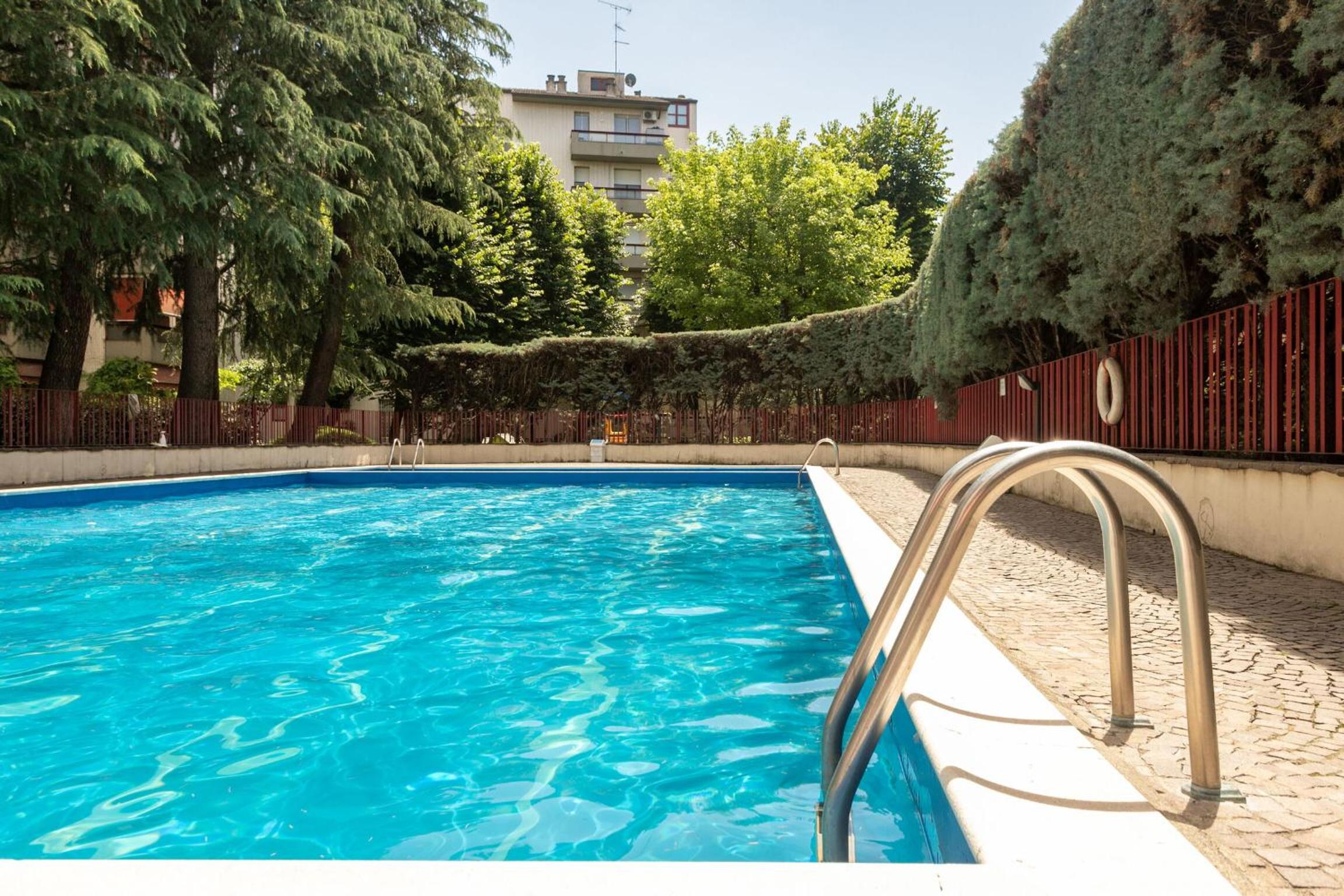 Rucellai Studio With Shared Pool by Halldis