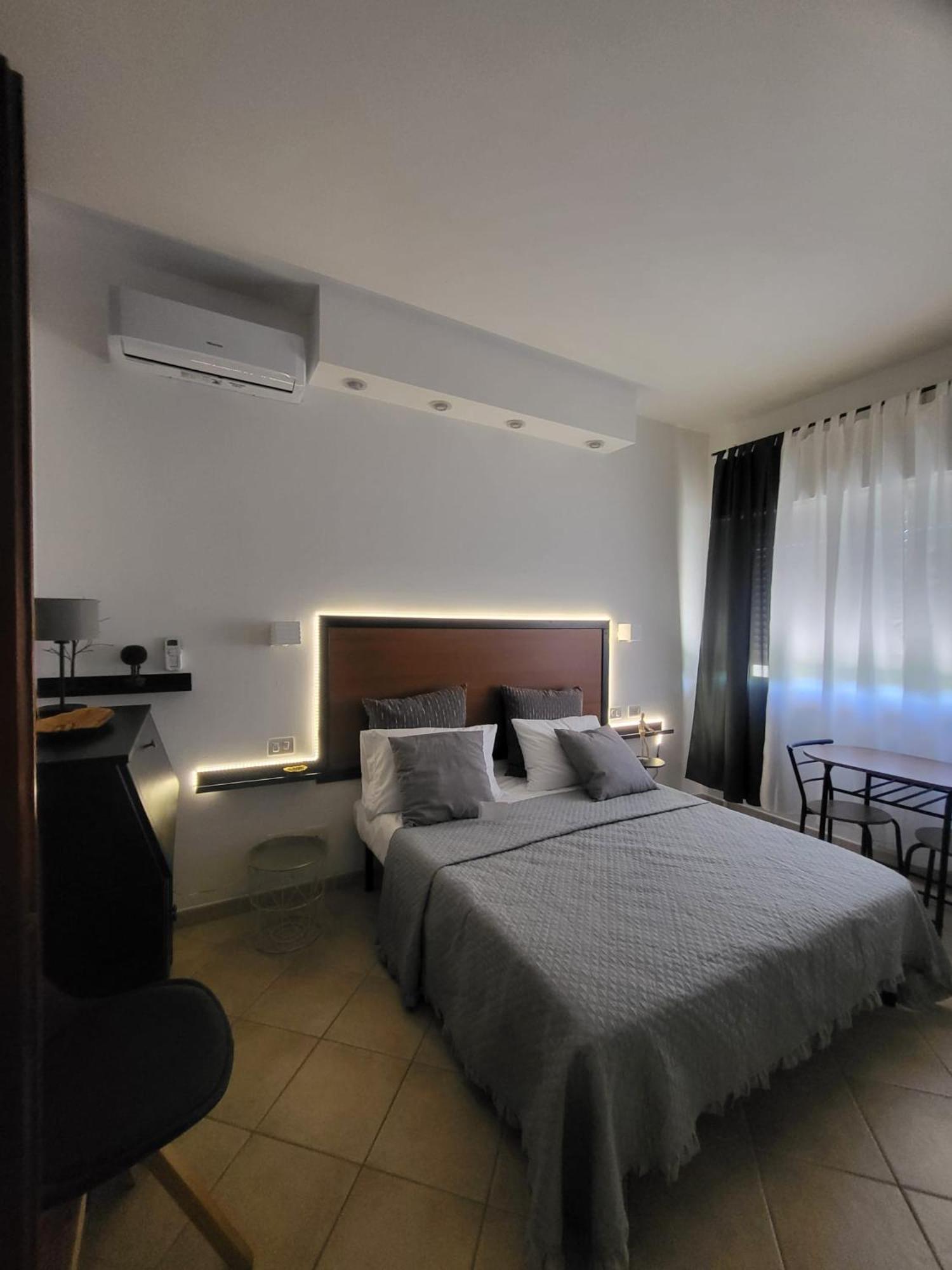 Valley View Apartment
