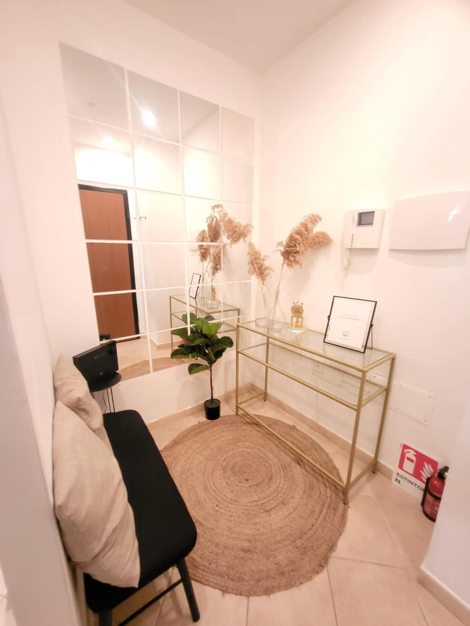 Valley View Apartment
