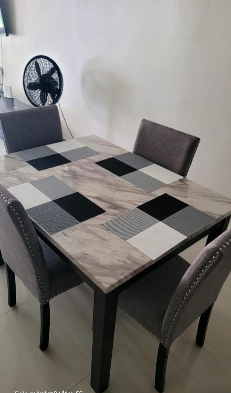 2 Bed-Sleeps 5-Private Garden-Free Parking