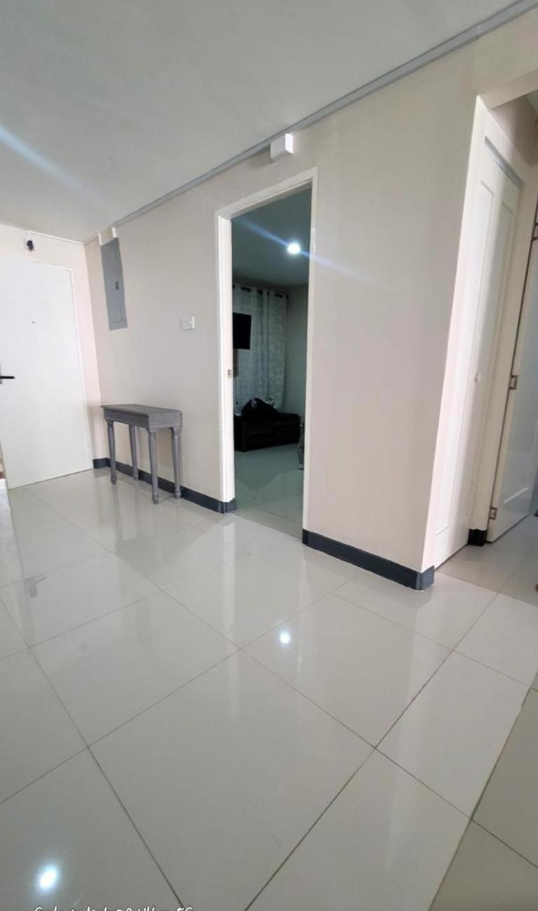 2 Bed-Sleeps 5-Private Garden-Free Parking