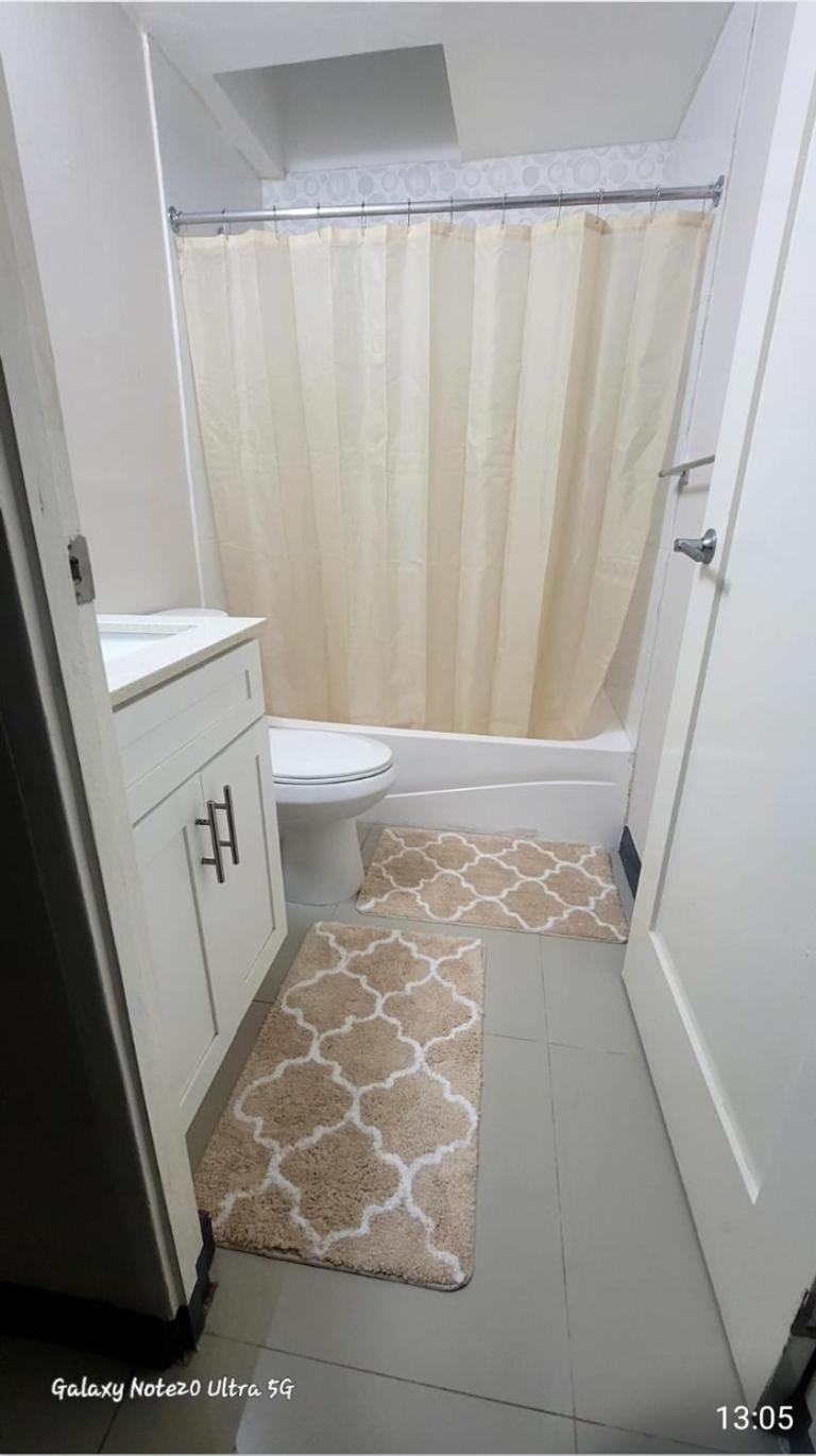 2 Bed-Sleeps 5-Private Garden-Free Parking