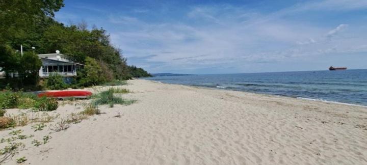 Garden Apartment Fichoza 1 - 80 m from the see