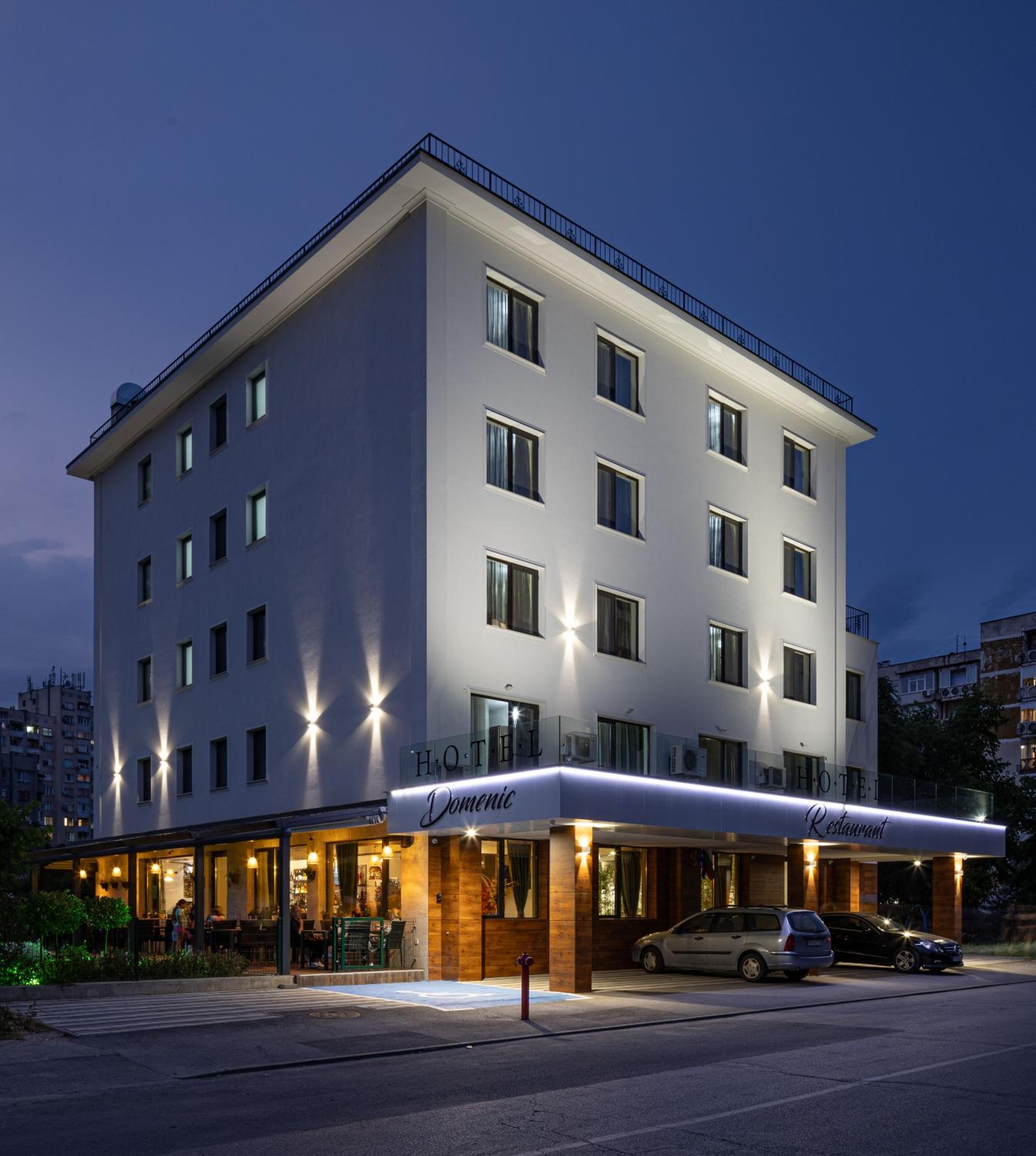 Hotel Domenic FREE PARKING - Image 1