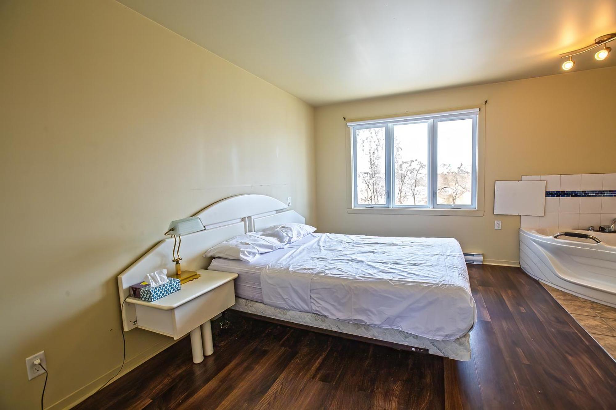 Room in Studio - Varenne hotel private double room 4