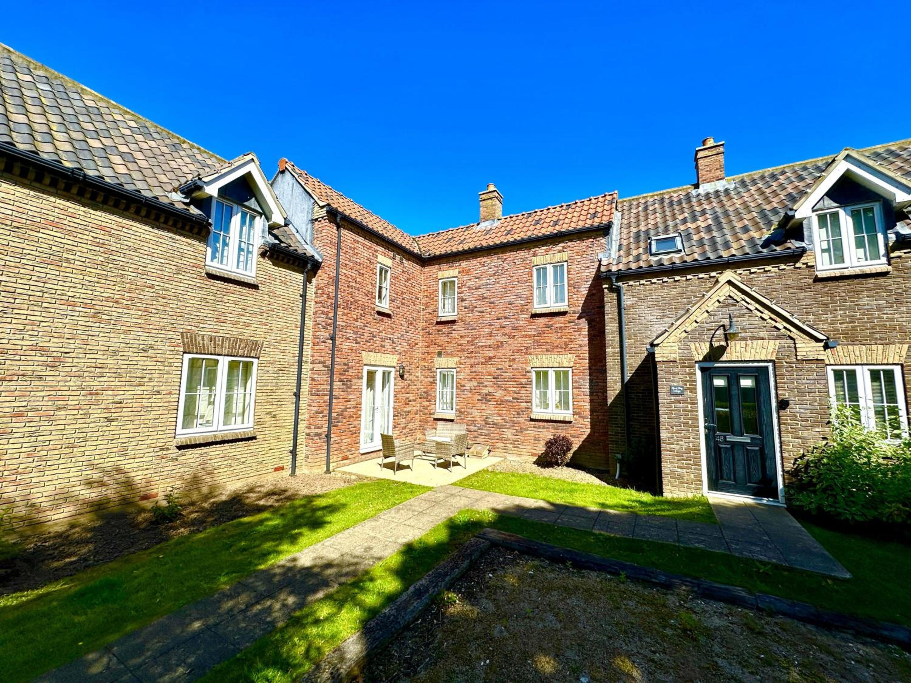 Seasalt Cottage - Part of the The Bay Filey Holiday Village with pool, gym and direct beach access, pub, restaurant, tennis and meadows walks
